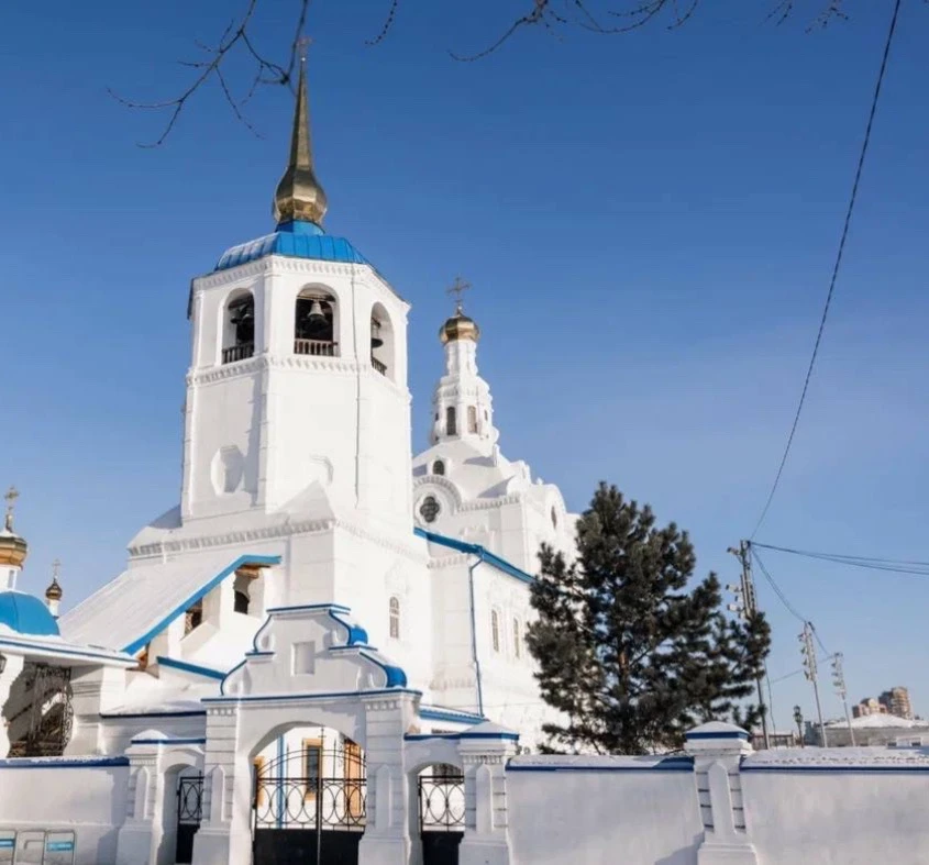 Дорогие друзья, от всей души поздравляю вас со светлым праздником Пасхи!