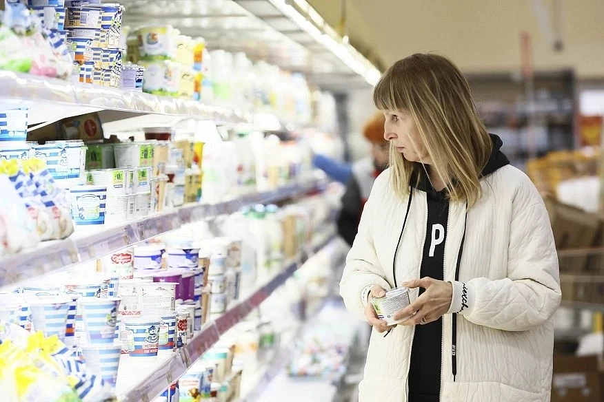 Как читать сроки годности у продуктов в магазине?
«Годен до...»: указанная дата не входит в срок год