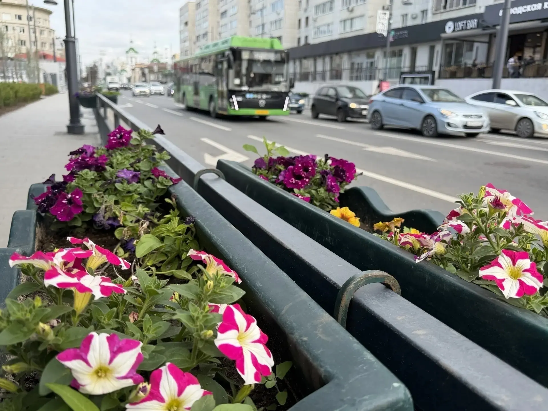Поддержка тех, кто делает город мобильным 🚍

Смена кадров среди водителей и кондукторов в АО «ТПАТП