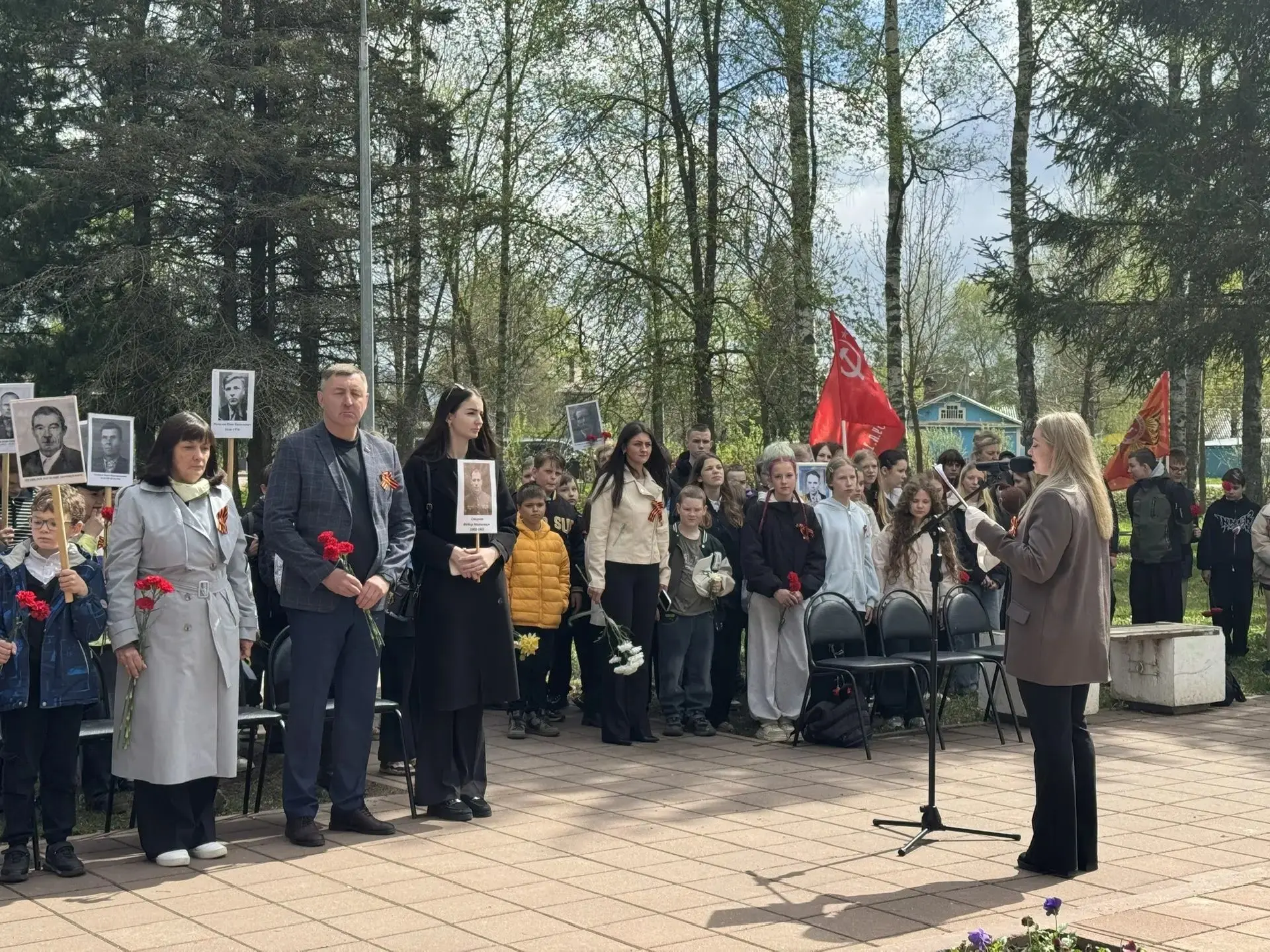 9 Мая: «Бессмертный полк» и память поколений🇷🇺 Сегодня ученики и педагоги ЦО №6 приняли участие в то