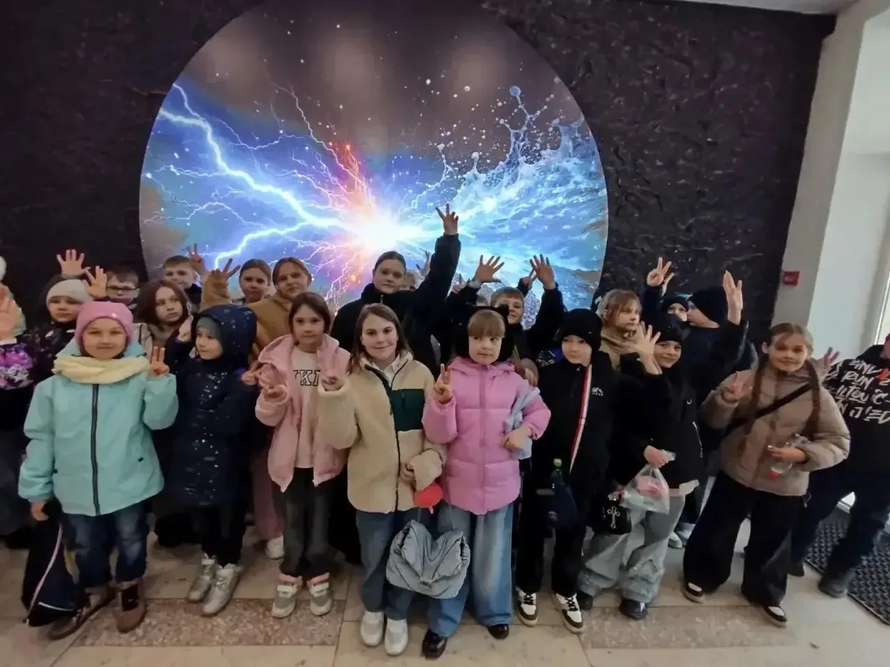 ⚡25 марта учащиеся 2б, 2в, 4в классов увлекательно провели время, совершив экскурсию в «Тесла-Парк» 