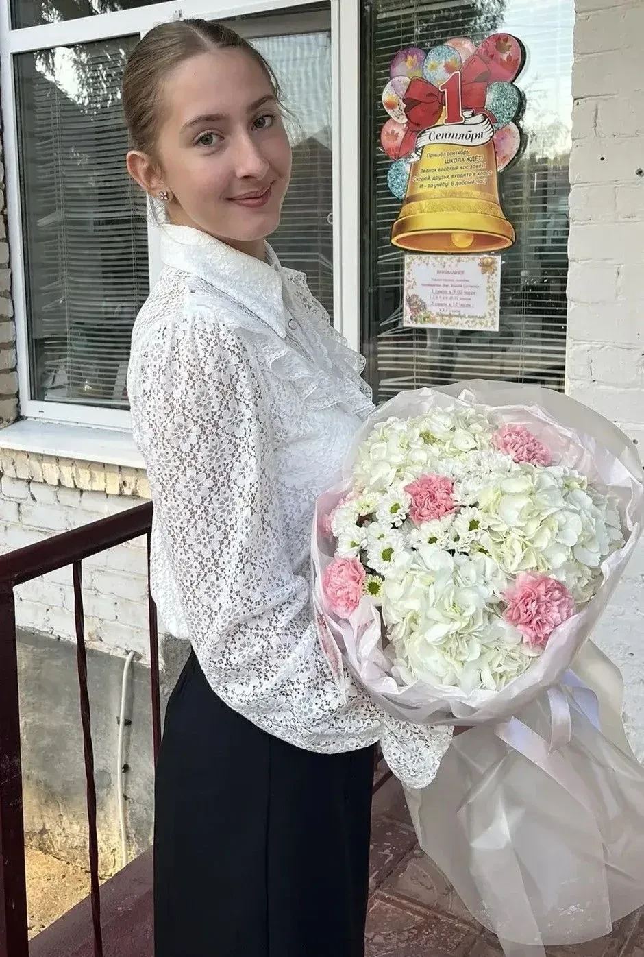 Выпускники продолжают радовать своими успехами. Еще один 100-балльный результат, на этот раз по русс