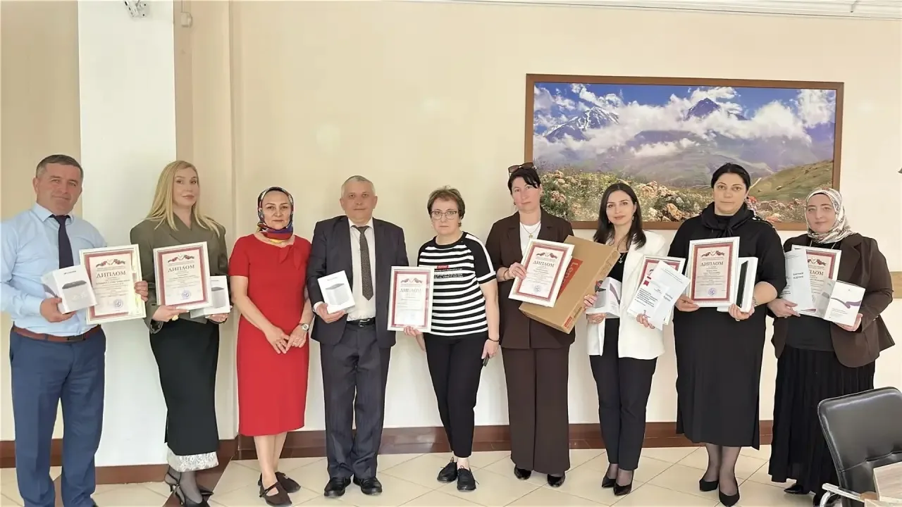 Дорогие друзья, коллеги, ученики и родители!  С искренней радостью сообщаем важную новость. В респуб