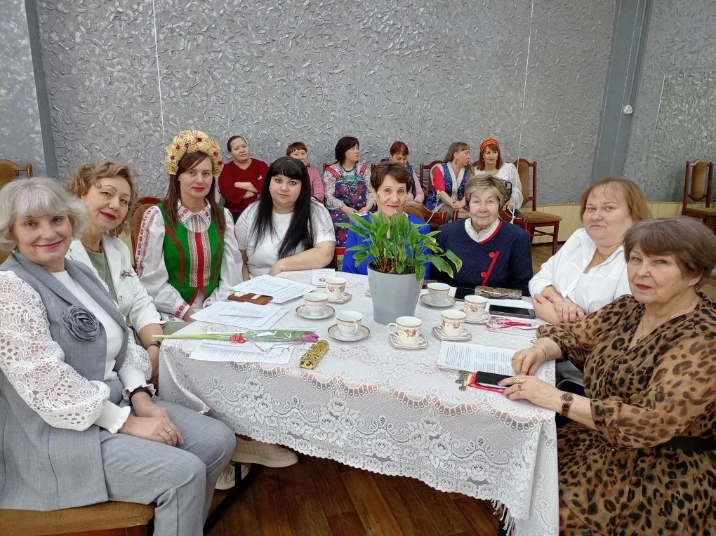 ✨🌷В преддверии 8 Марта наша школа преобразилась! С самого утра царила совершенно особенная, празднич