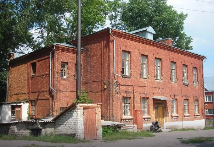 Арестный дом в Усмани повторно пытаются продать за 1 рубль. Собственник почти бесплатно...