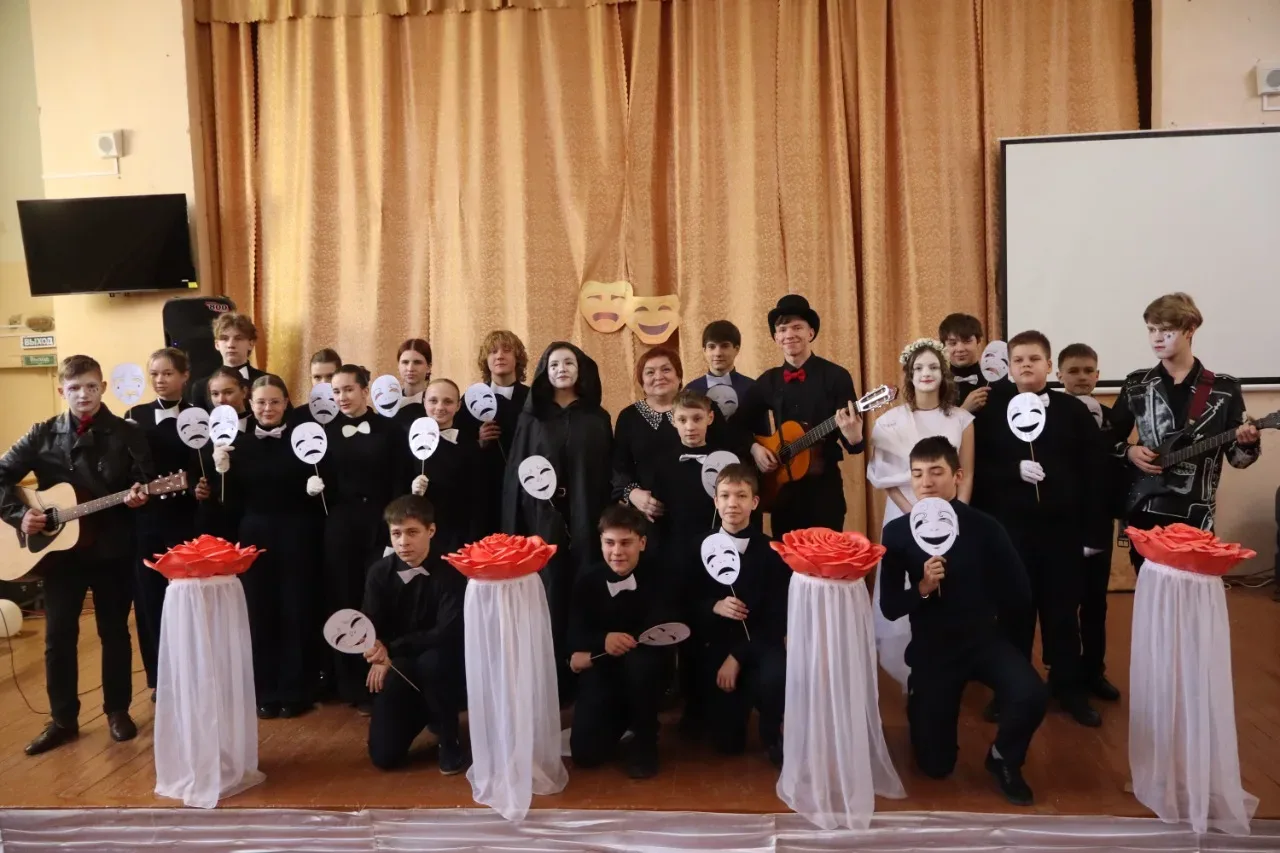 💯 Театр – это место, где оживают мечты 🎭🎪  🤩В преддверии Всемирного дня театра юные таланты школьных