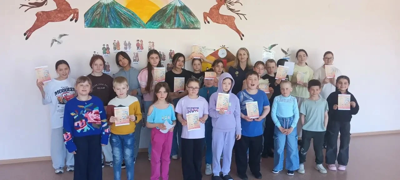 🌞🔥 В рамках акции "Безопасное лето" наши герои из ПЧ-9 п. Ола снова на страже безопасности! 3 июня