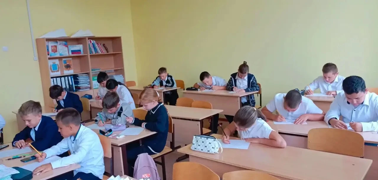 В понедельник, 14 сентября, в МАОУ «Образовательный центр №1 им. В.П.Чкалова» прошло оч...