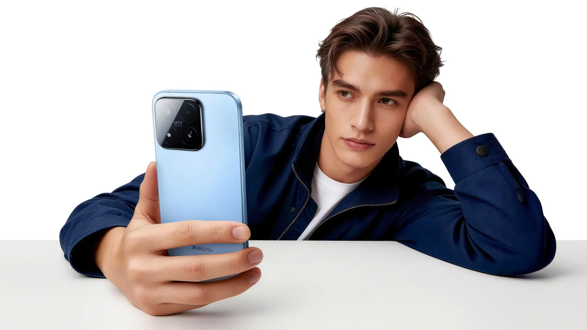 Xiaomi представила 17 Max с огромным аккумулятором на 8000 мА·ч  Вместе с большим аккумулятором смар