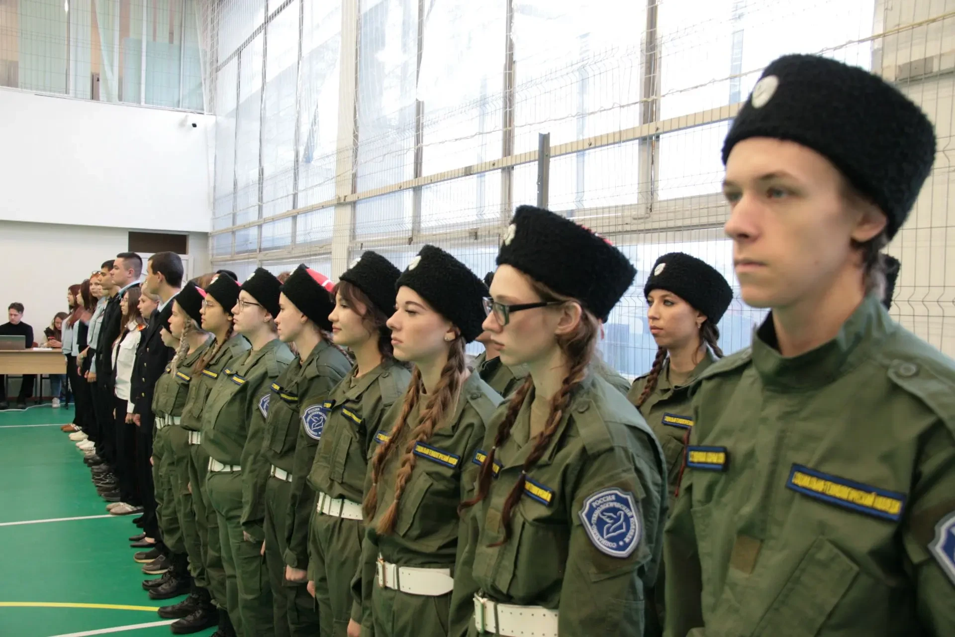 🎓 В колледже поздравили учащихся с созданием казачьей сотни и казачьего класса