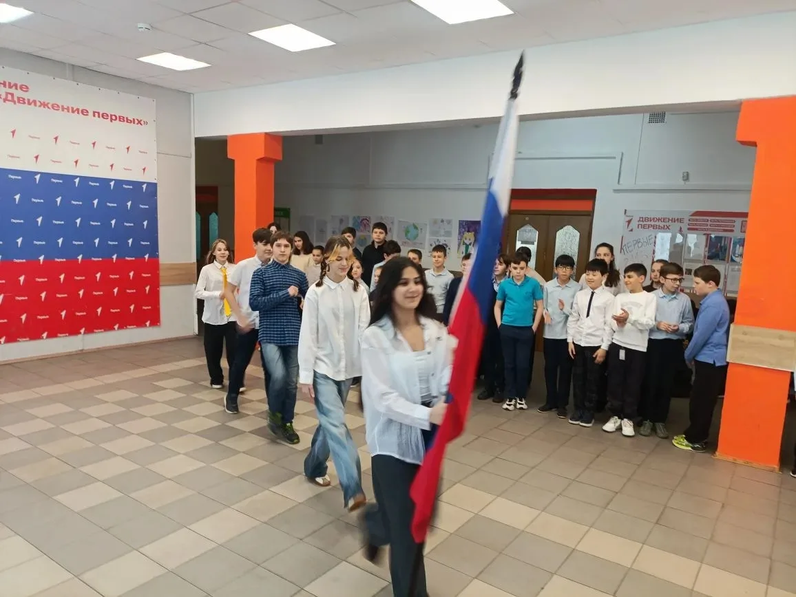 ❄️ Апрель удивляет: вчера — весна, сегодня — снова зима!  🇷🇺 Этот неожиданно снежный апрельский поне