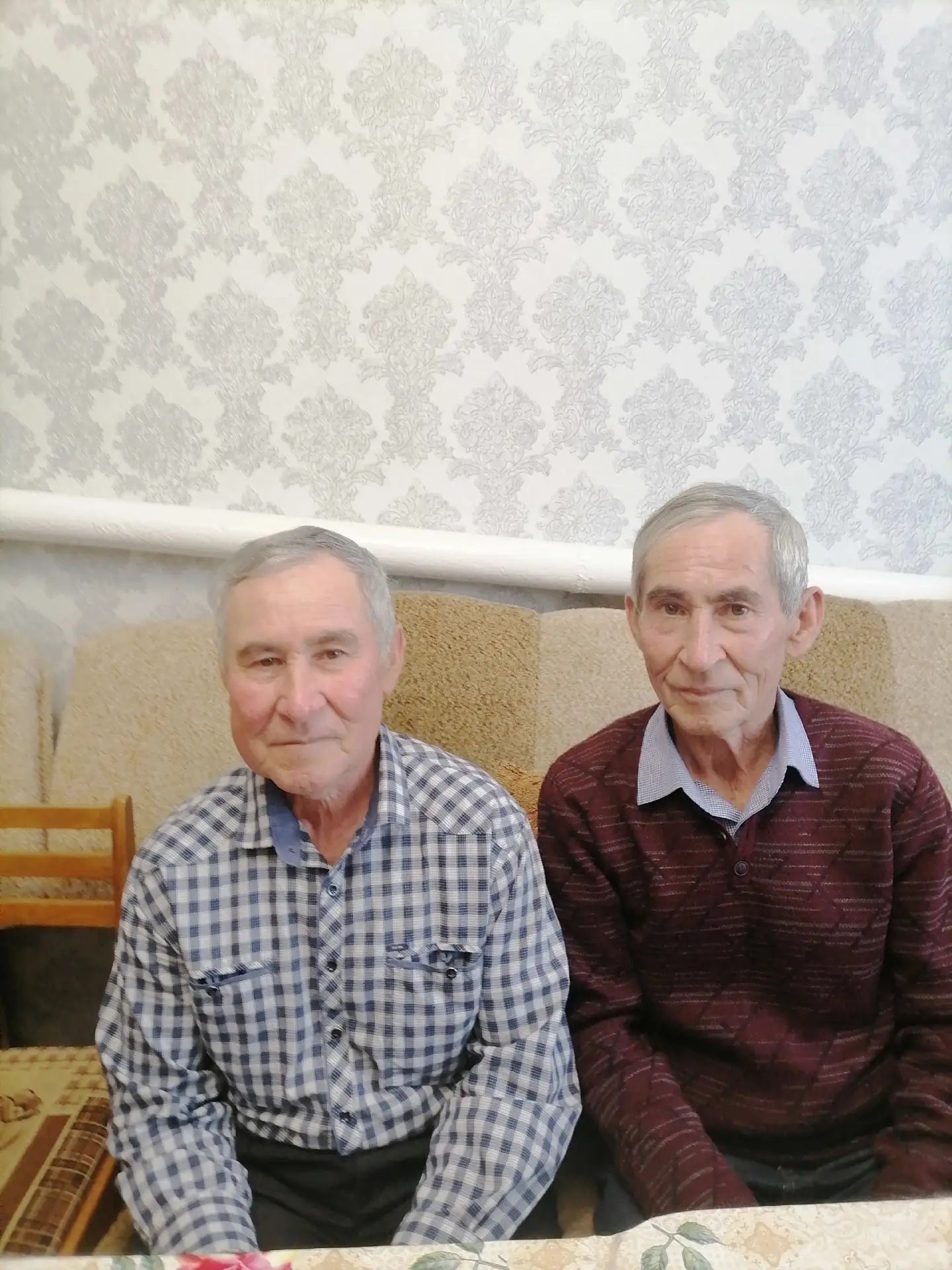 🌺Сегодня в программе "Песня в подарок" на нашем телеканале родные и близкие поздравляют