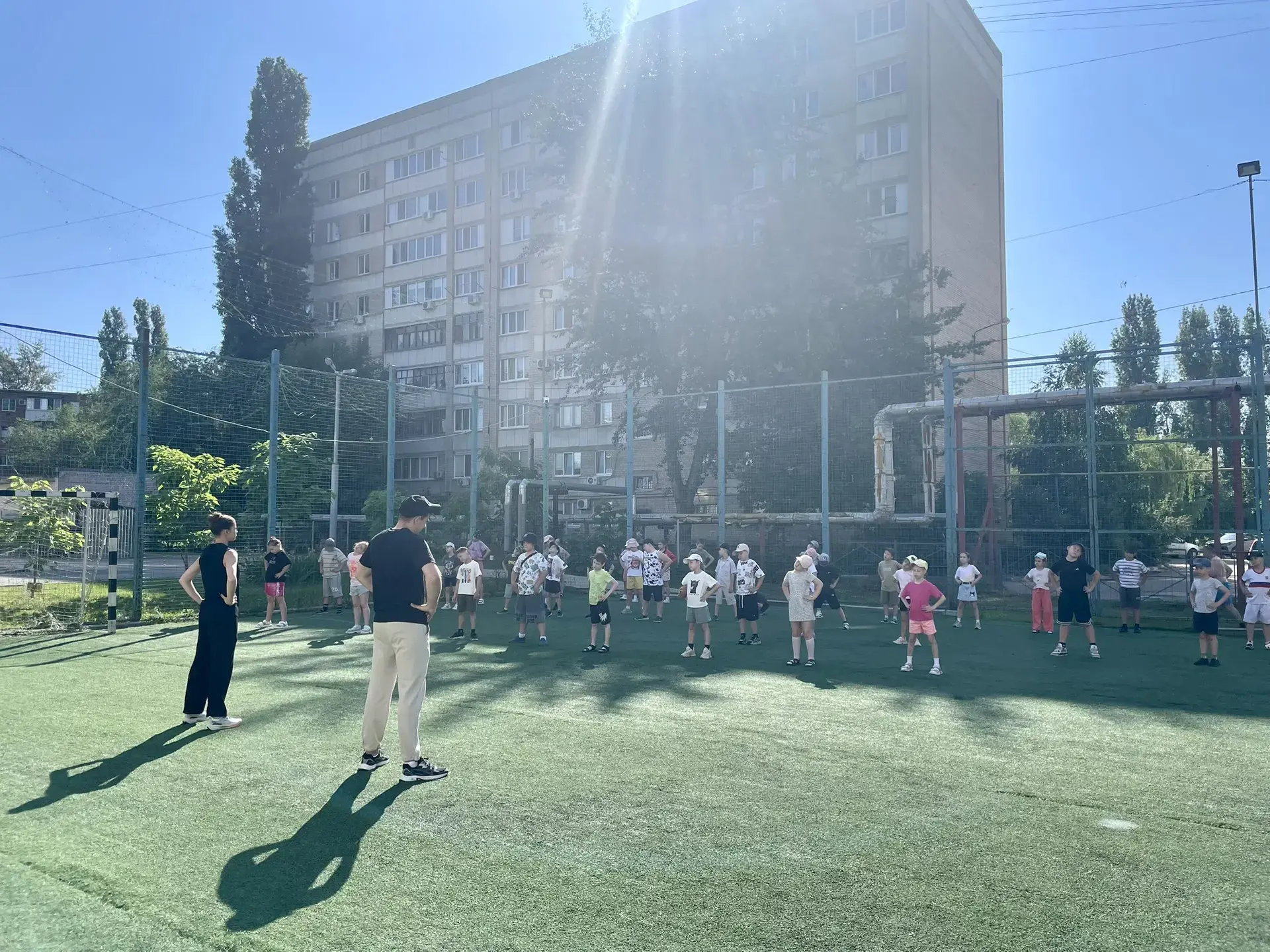 Бодрое утро в «Солнышке»! ☀️🏃‍♂️🏃‍♀️

В нашем детском лагере «Солнышко» знают секрет идеального на