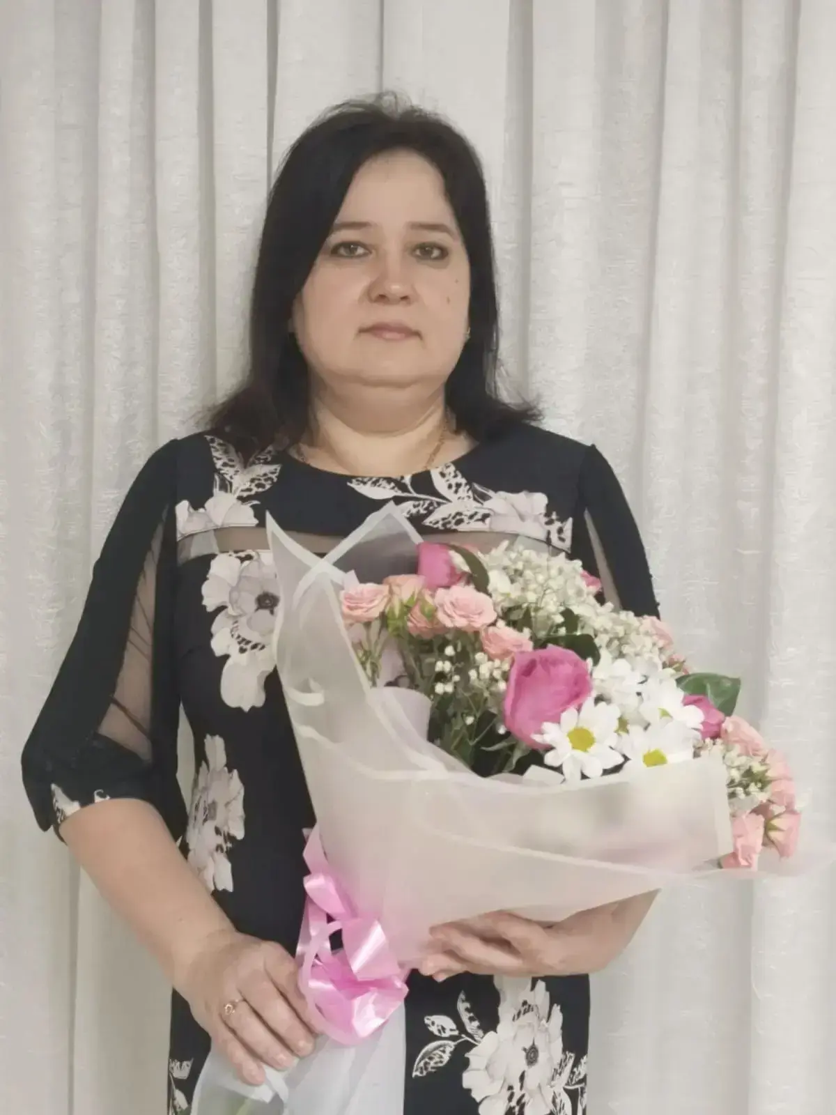 В минувшие выходные поздравления с днем рождения принимала главный специалист администр...