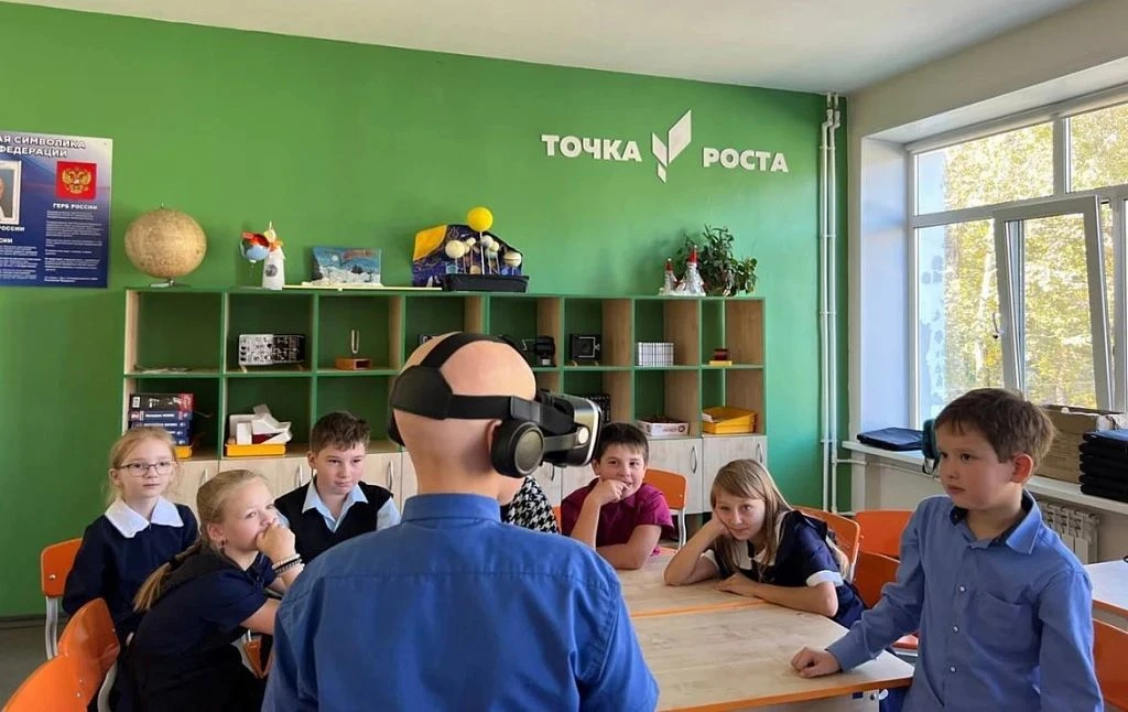 🍀 Светлана Яковлева поздравила с профессиональным праздником тех, кто помогает детям р...