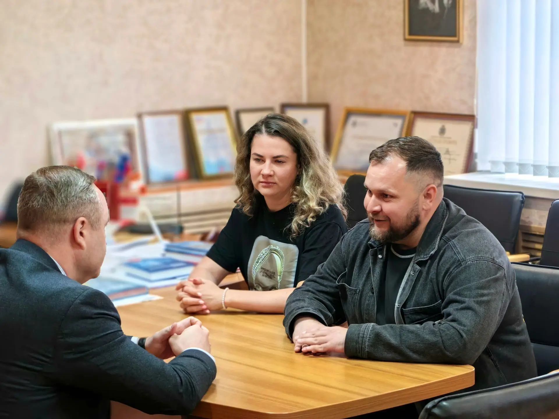 Глава Островского муниципального округа Дмитрий Быстров провёл рабочую встречу с минист...