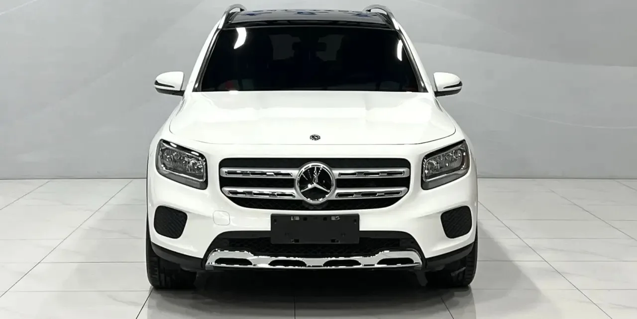 MERCEDES-BENZ GLB180