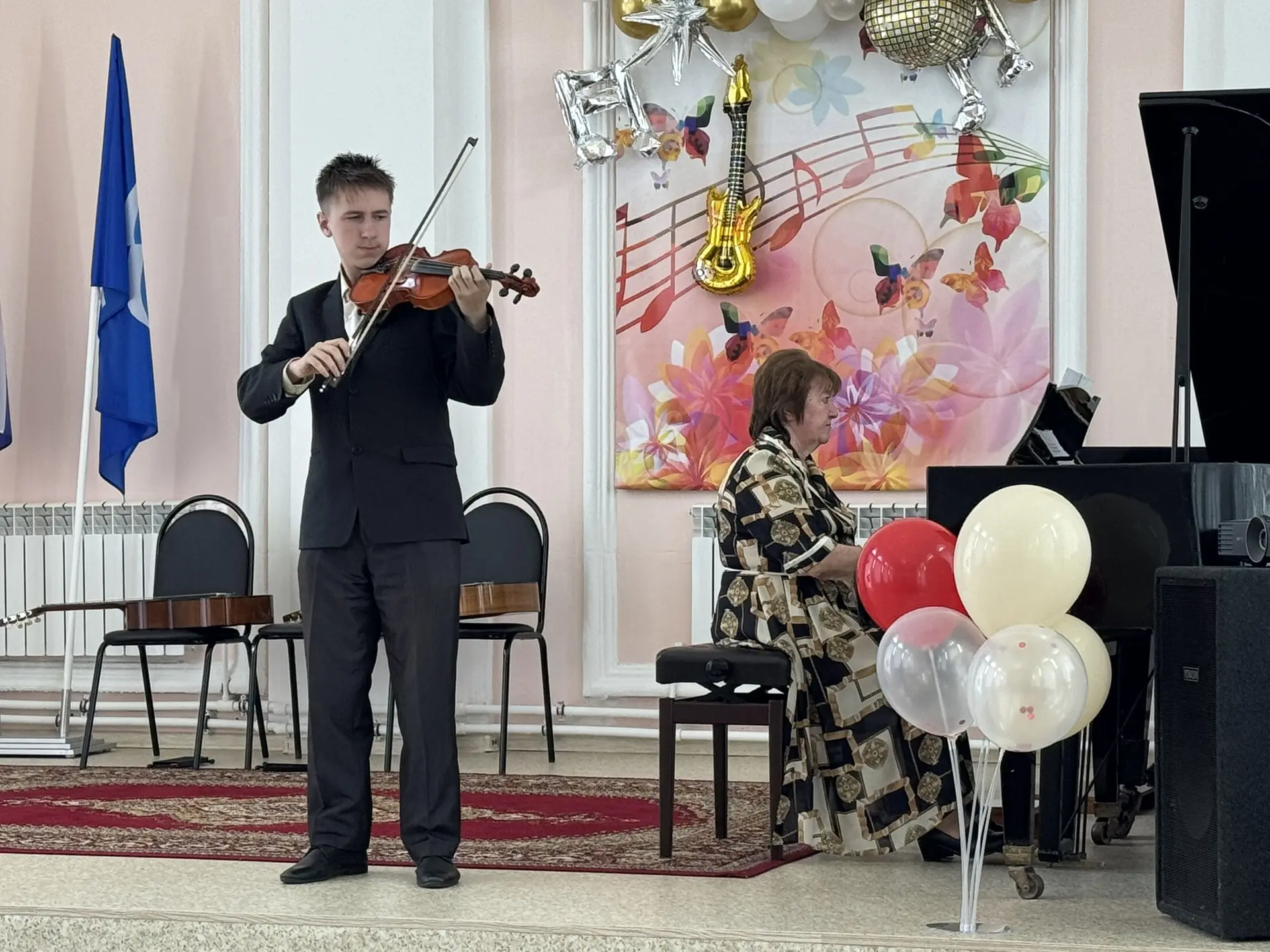 Струнные инструменты (скрипка)