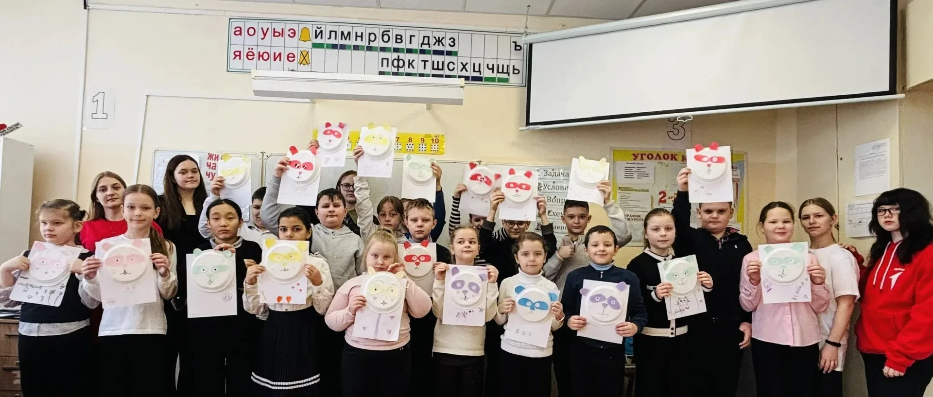 Экология и творчество: "Движение Первых" учит беречь природу с малых лет!🌱  В нашей школе прошла зам