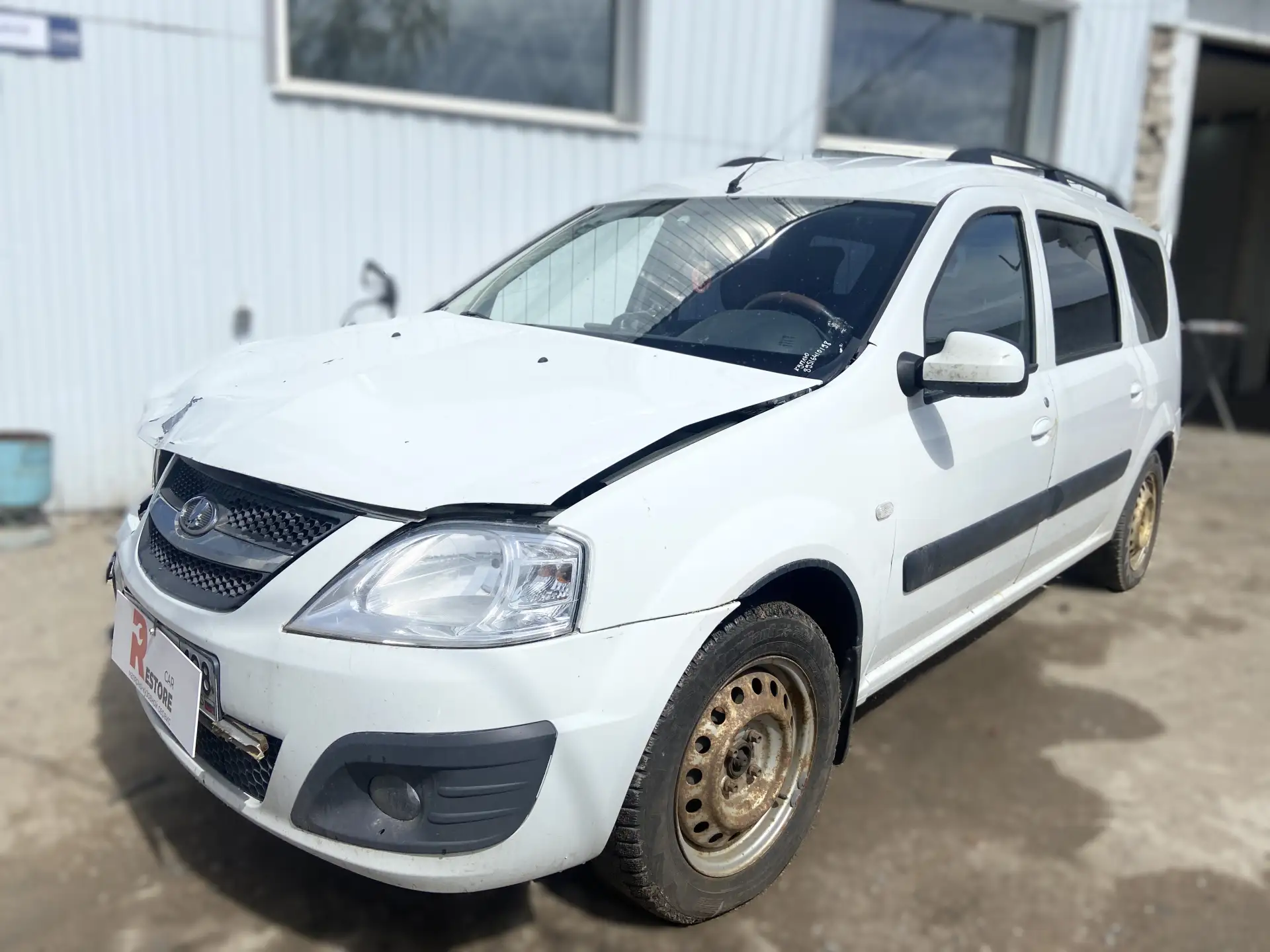 🚘 Lada Largus