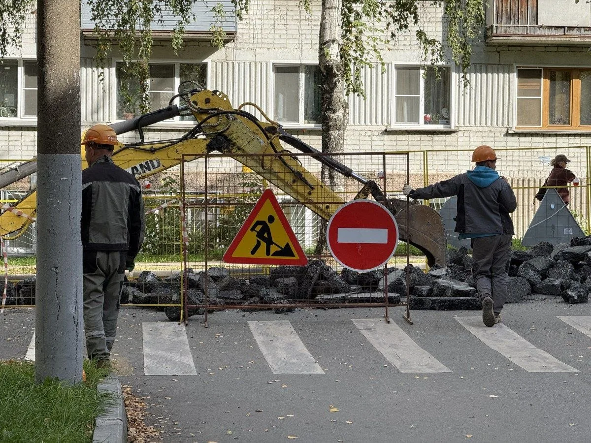 В Кирове ограничено движение на перекрёстке улиц Мопра и Свободы