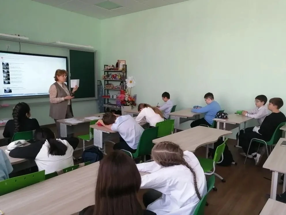 В 5Е классе прошел классный час с психологом