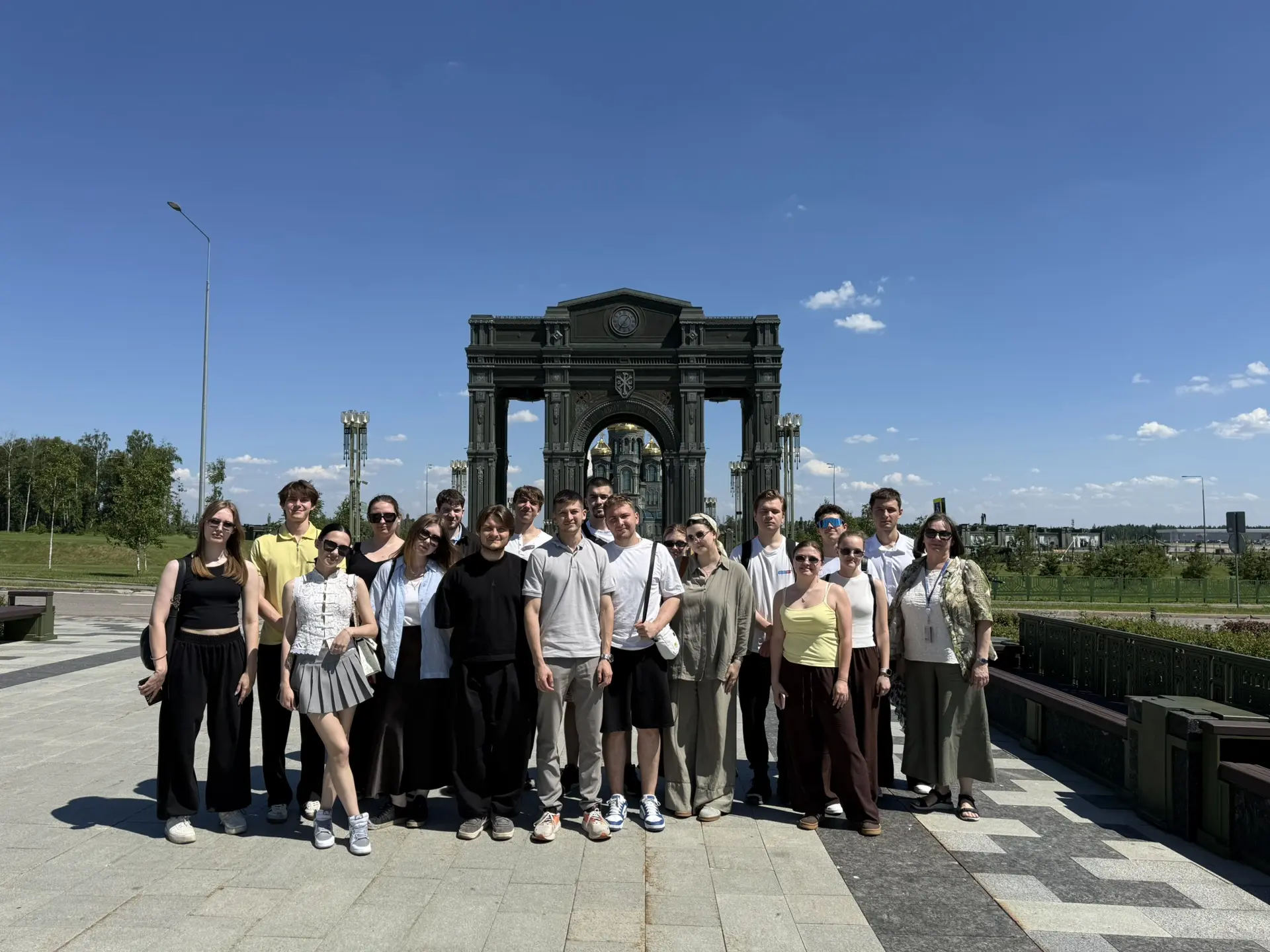 ⚙️10 июня 2026 года состоялась поездка в Центральный парк «Патриот» Министерства оборон...