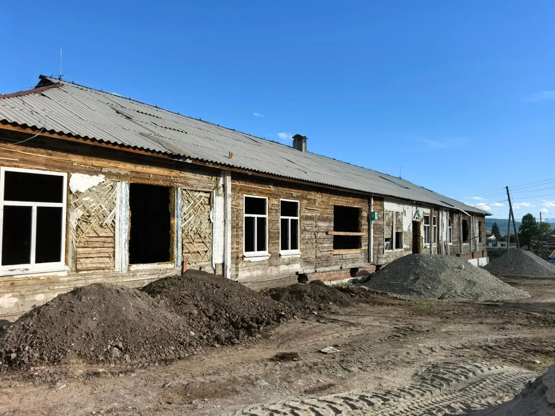 В селе Балыктуюль начался капитальный ремонт детского сада.