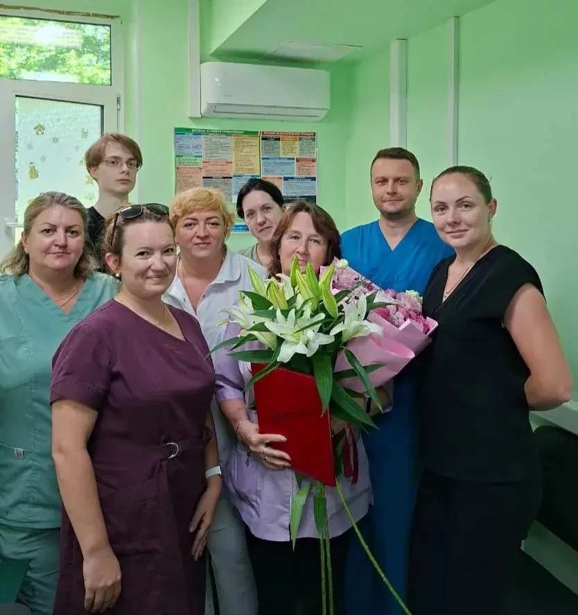 🎉 Сегодня поздравили с юбилеем Елену Константиновну Колодезную — сотрудницу Отделения ...