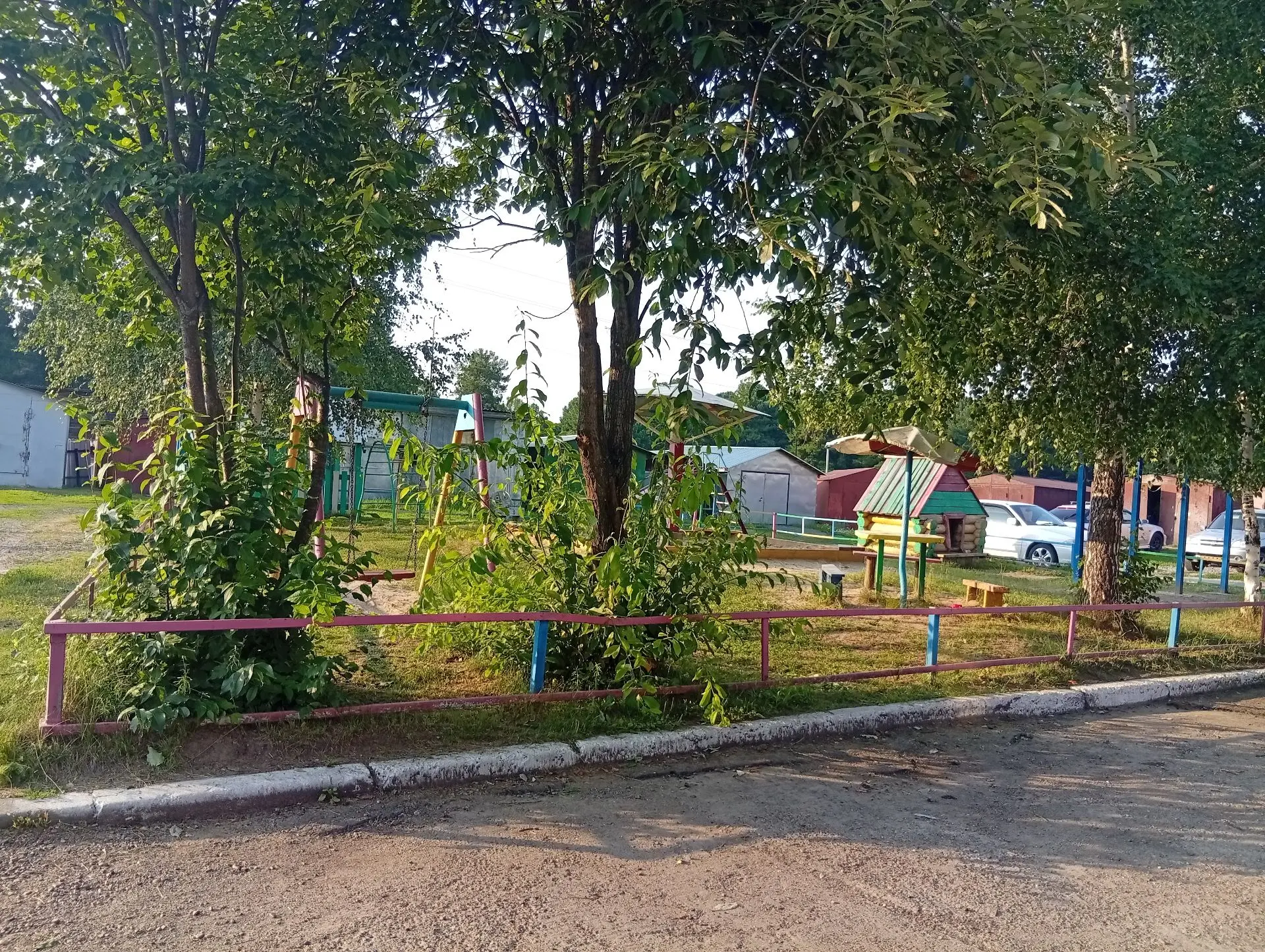 Участники конкурса по благоустройству Детская площадка д.Петрово 🌻

📌 В Зоркальцевском сельском по