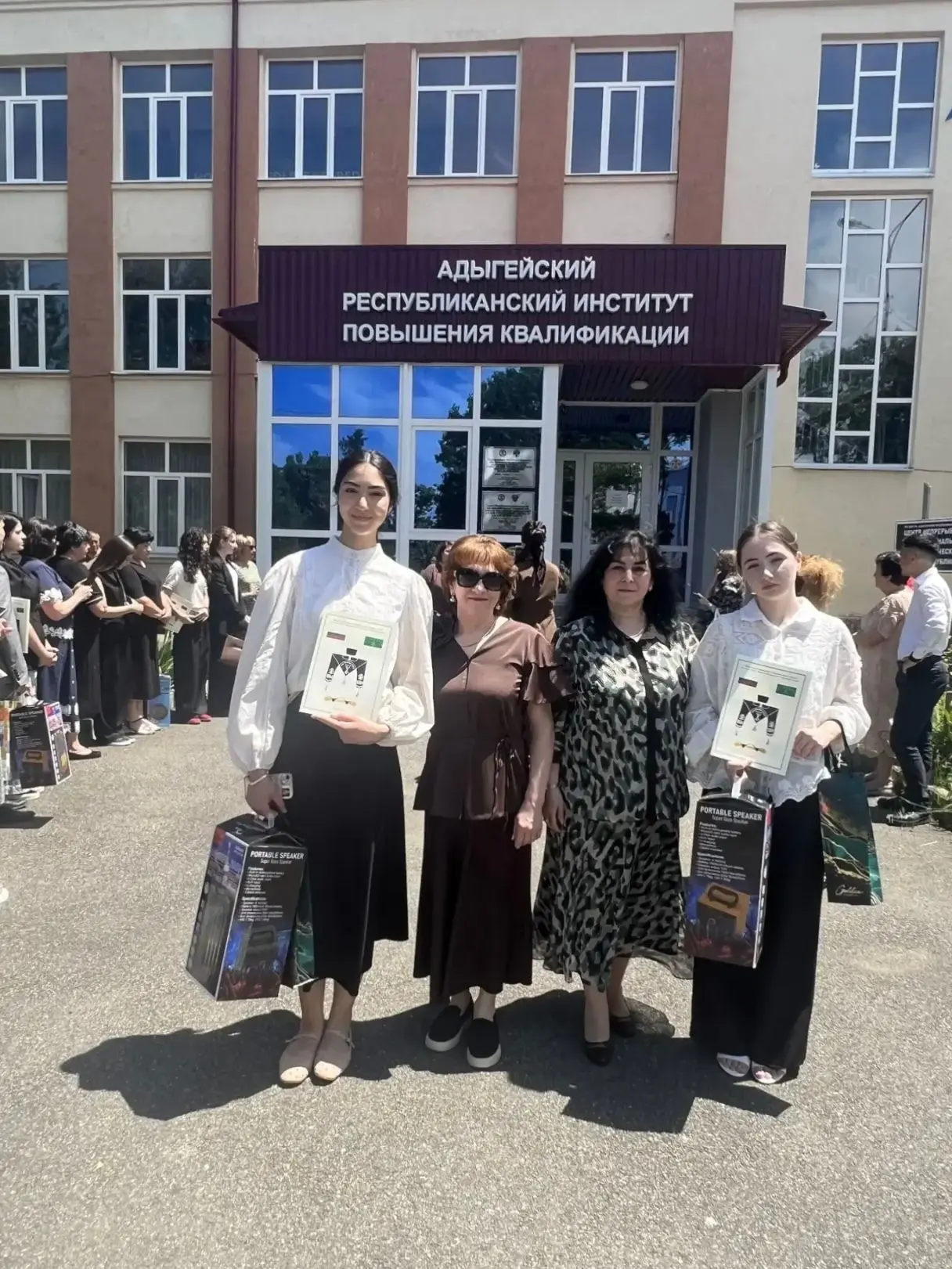Успех гимназистов на республиканском уровне

В республике завершился заочный конкурс сочинений на те
