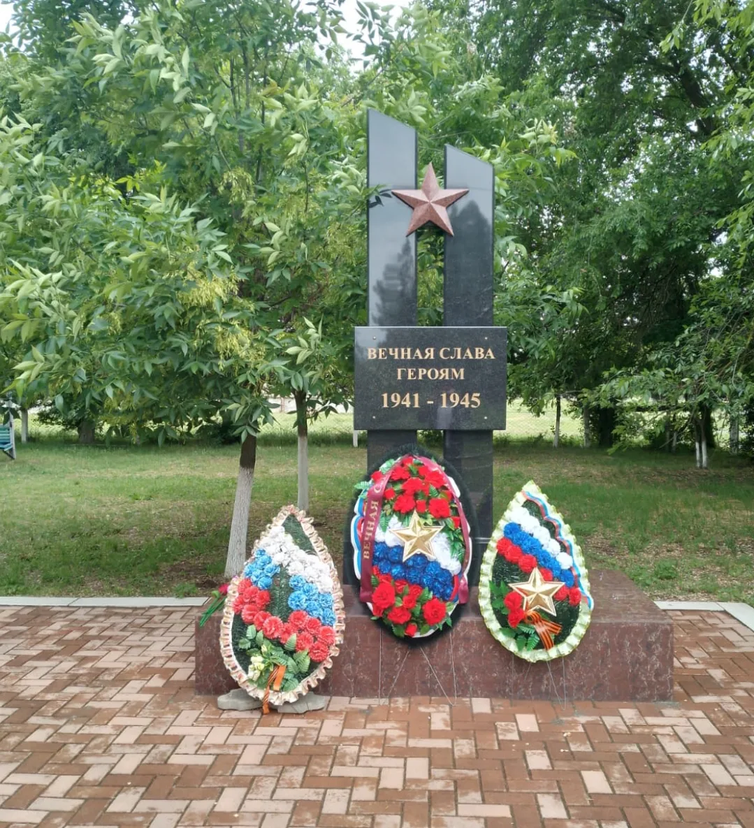 9 Мая — это радость со слезами на глазах.