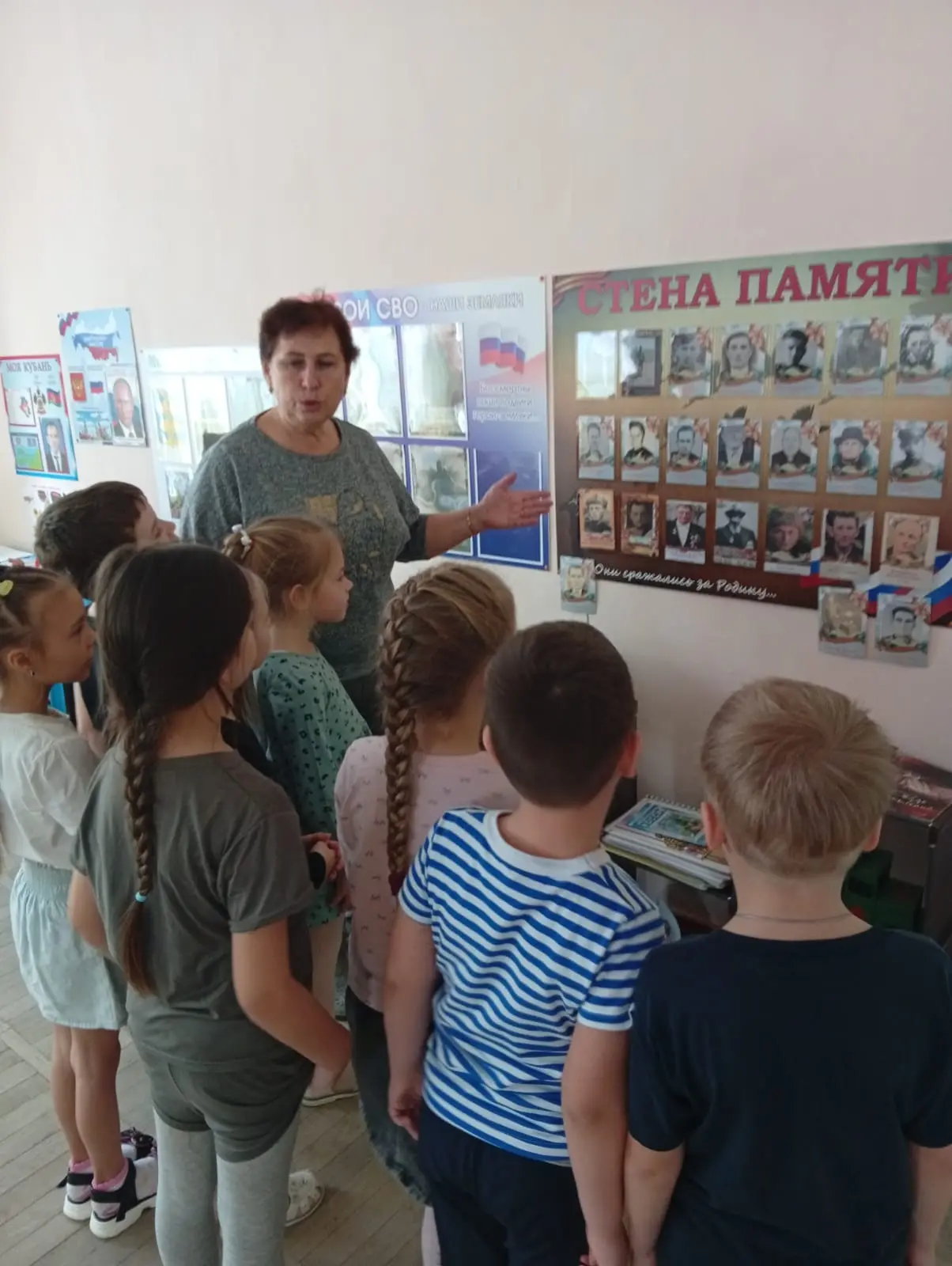 🇷🇺 В преддверии 23 февраля ребята из подготовительной группы посетили музей и побывал...