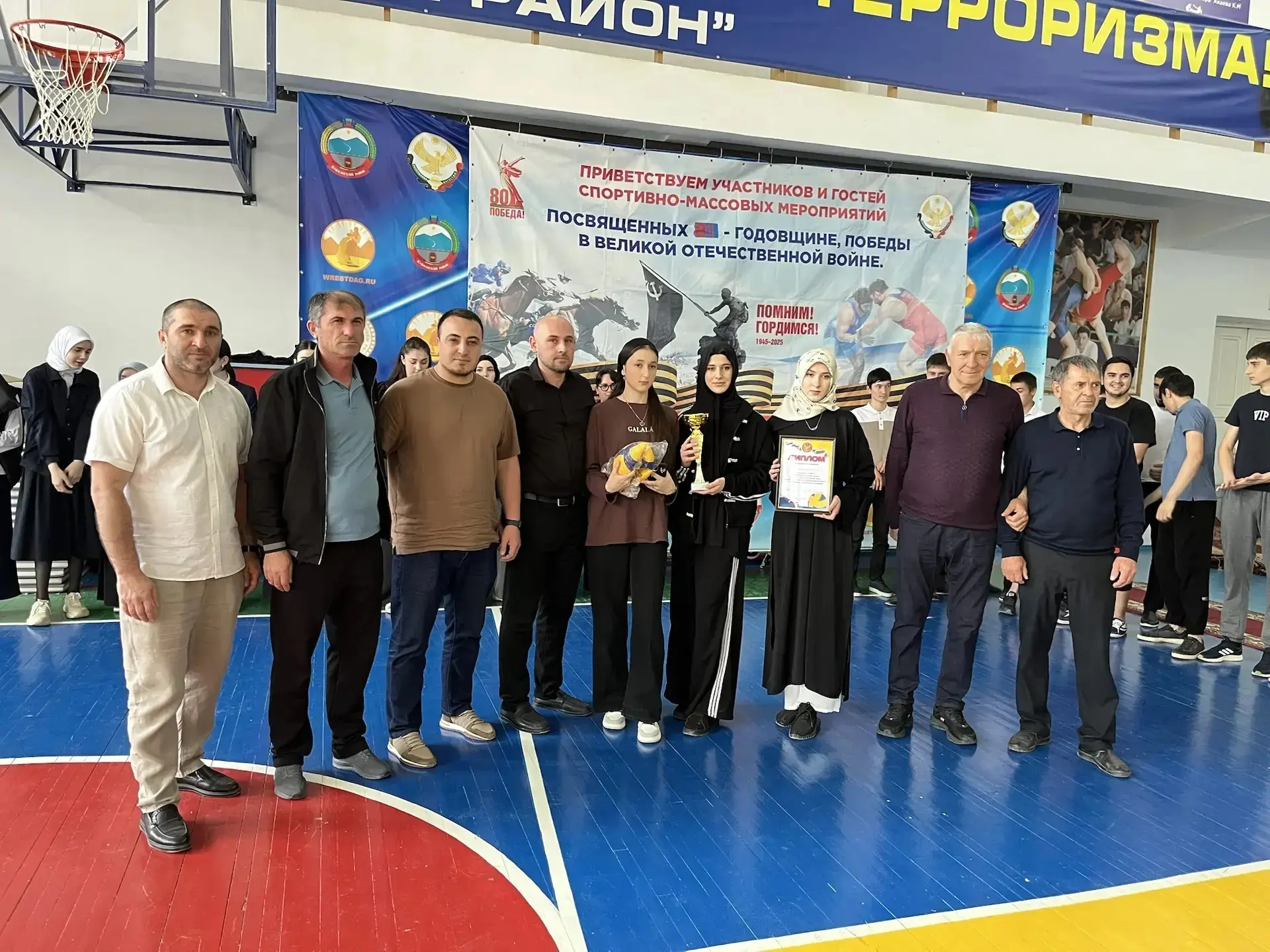 Волейбольная лига собрала лучших, а эмоции зашкаливали! 🏐🔥 27–28 марта на трёх площадках Буйнакского