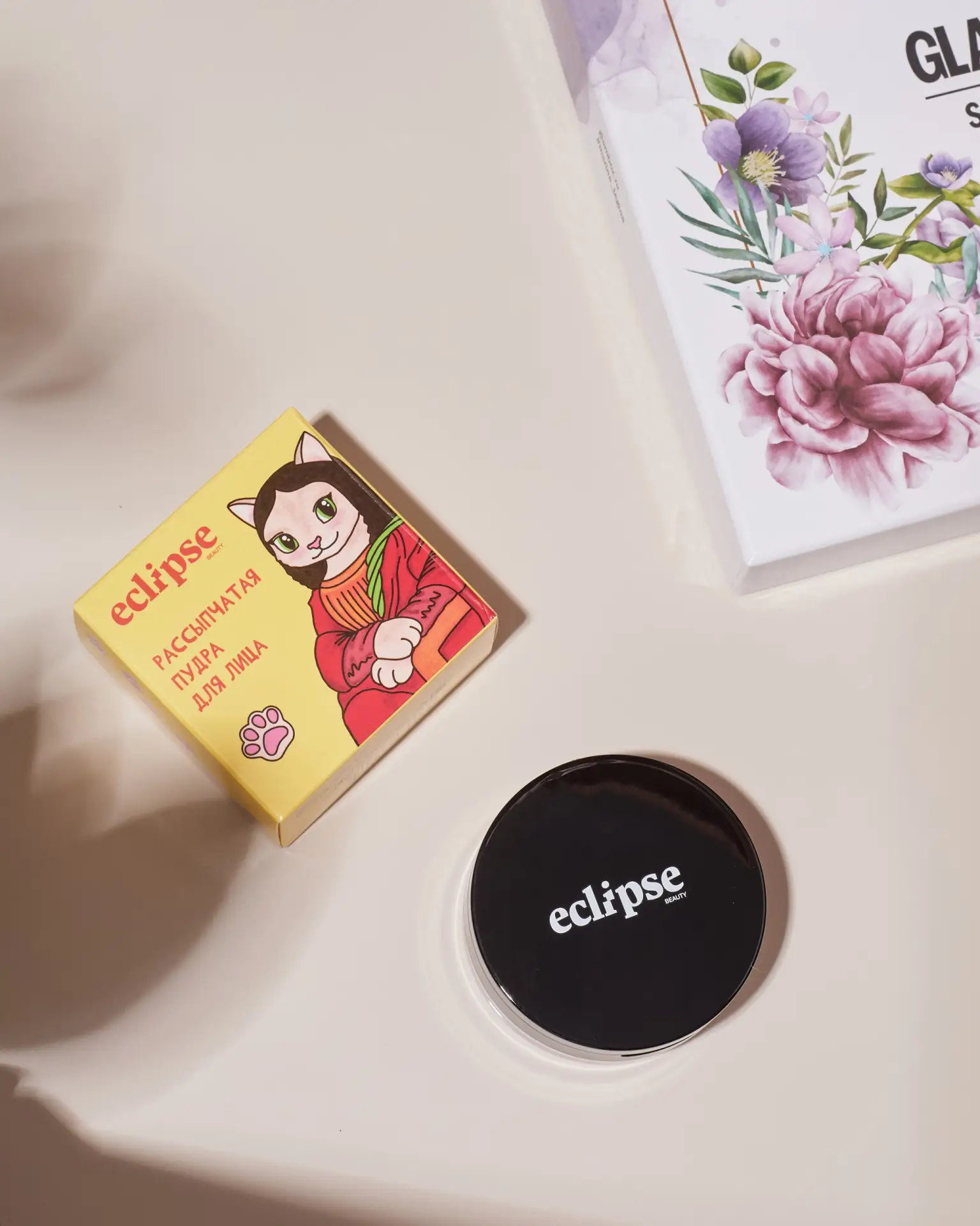 Рассыпчатая пудра для лица от ECLIPSE beauty выравнивает тон, убирает нежелательный бле...