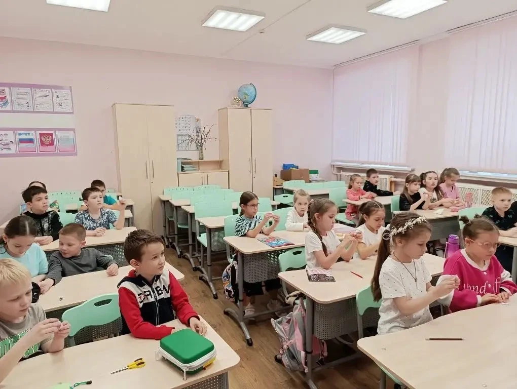 💥 ШОУ В ПРИШКОЛЬНОМ ЛАГЕРЕ   Сегодня в нашем пришкольном лагере прошло незабываемое Шоу «Я надувной»