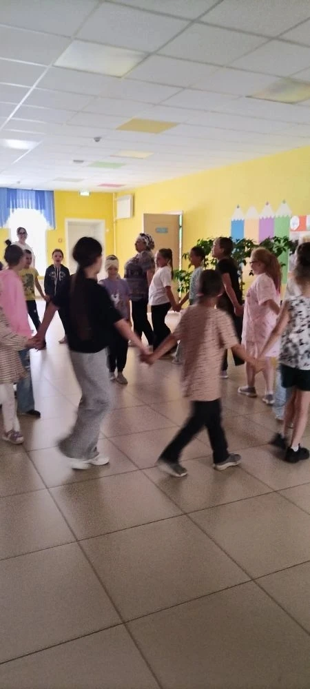 ☀️ Солнышко сегодня светило даже сквозь тучи! Потому что у нас в лагере — День професси...