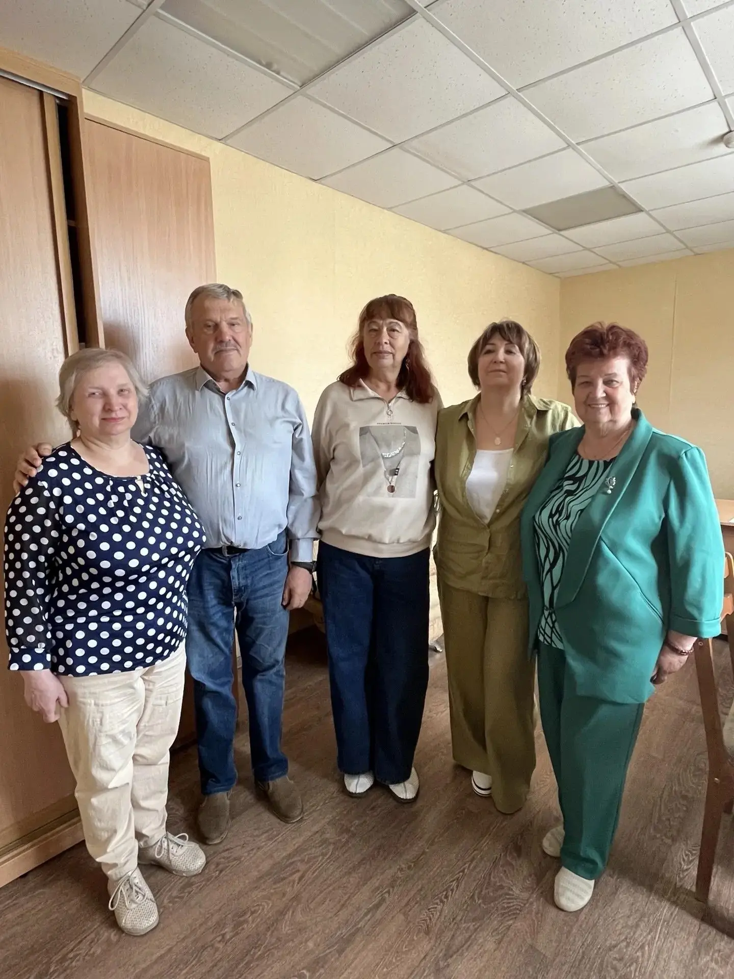 📅 В день профессионального праздника сотрудники нашего учреждения принимают поздравления от актива 