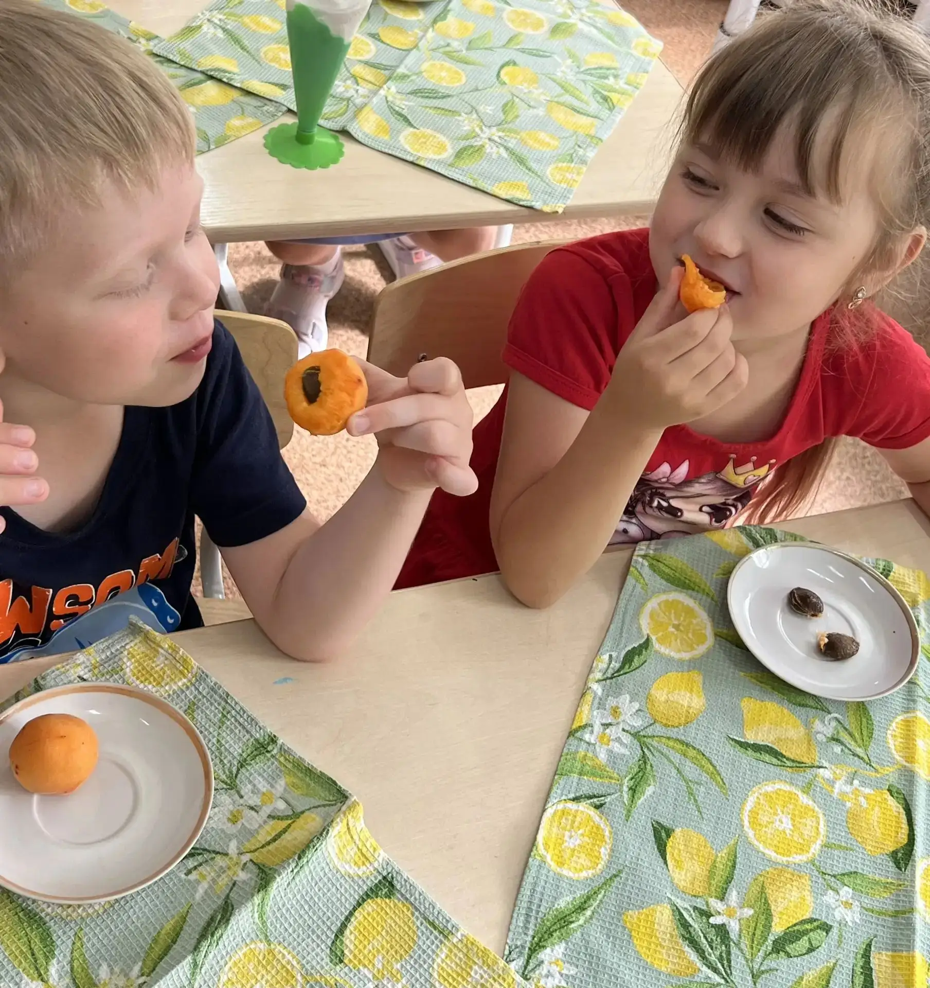 29 июля — День персика! 🍑

Сегодня особенный день для всех любителей сочных и ароматных фруктов — Д