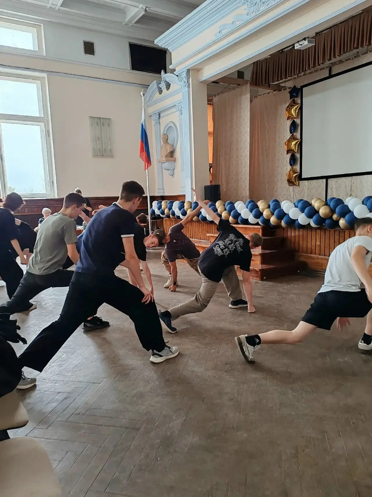 🏕️ Четвёртый день в лагере труда, актива и отдыха «Чижовец»

Начало дня можно описать знаменитой фр