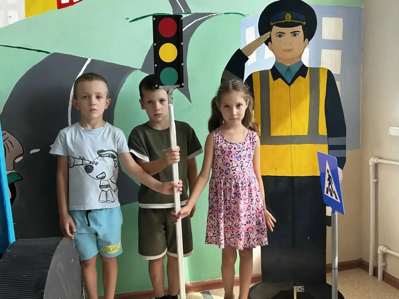🚦 Наш детский сад отмечает Международный день светофора!