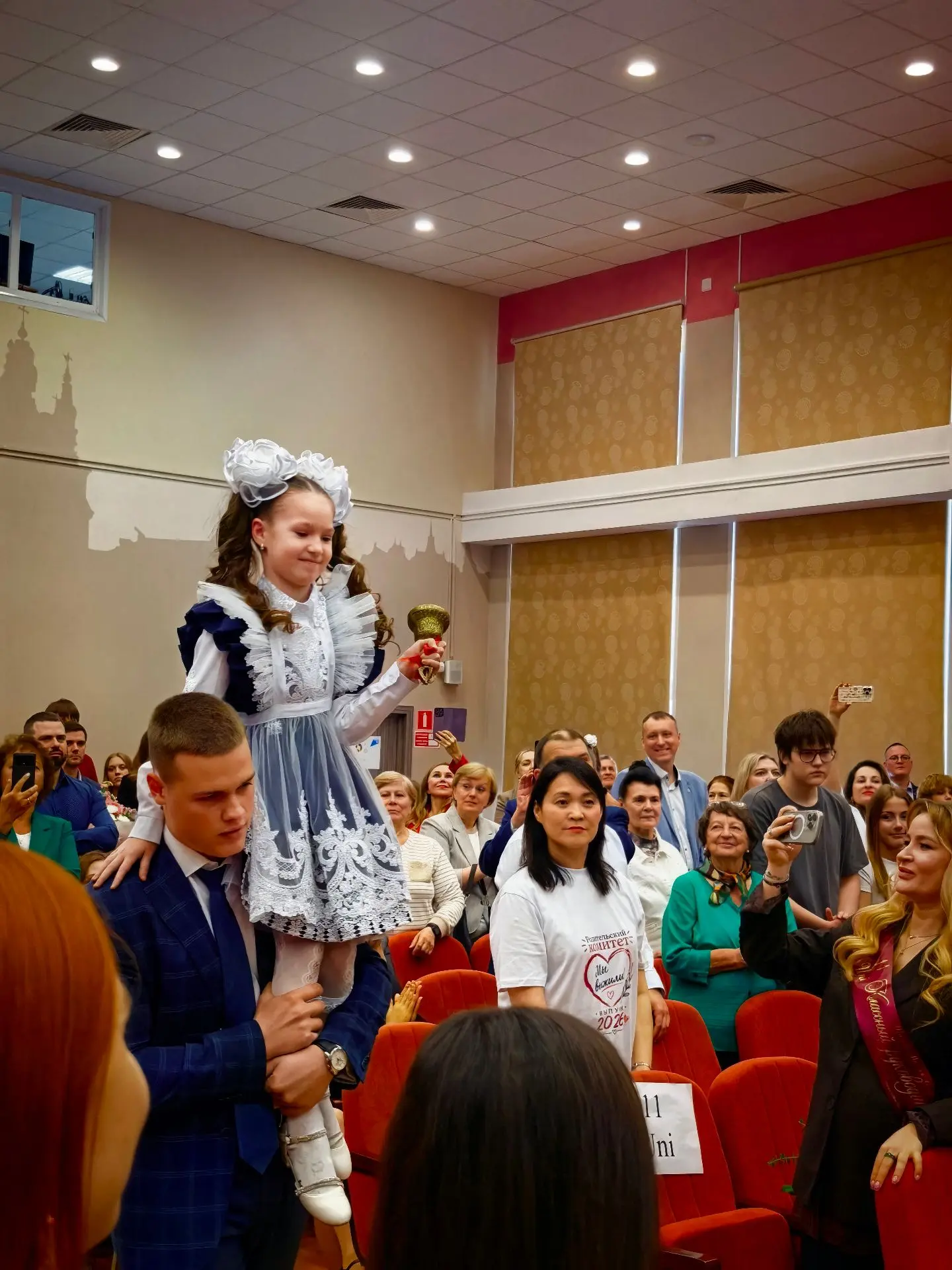 Последний звонок — это не конец, это начало самого эпичного сезона в вашей жизни 🎬 11 лет. 11 классо