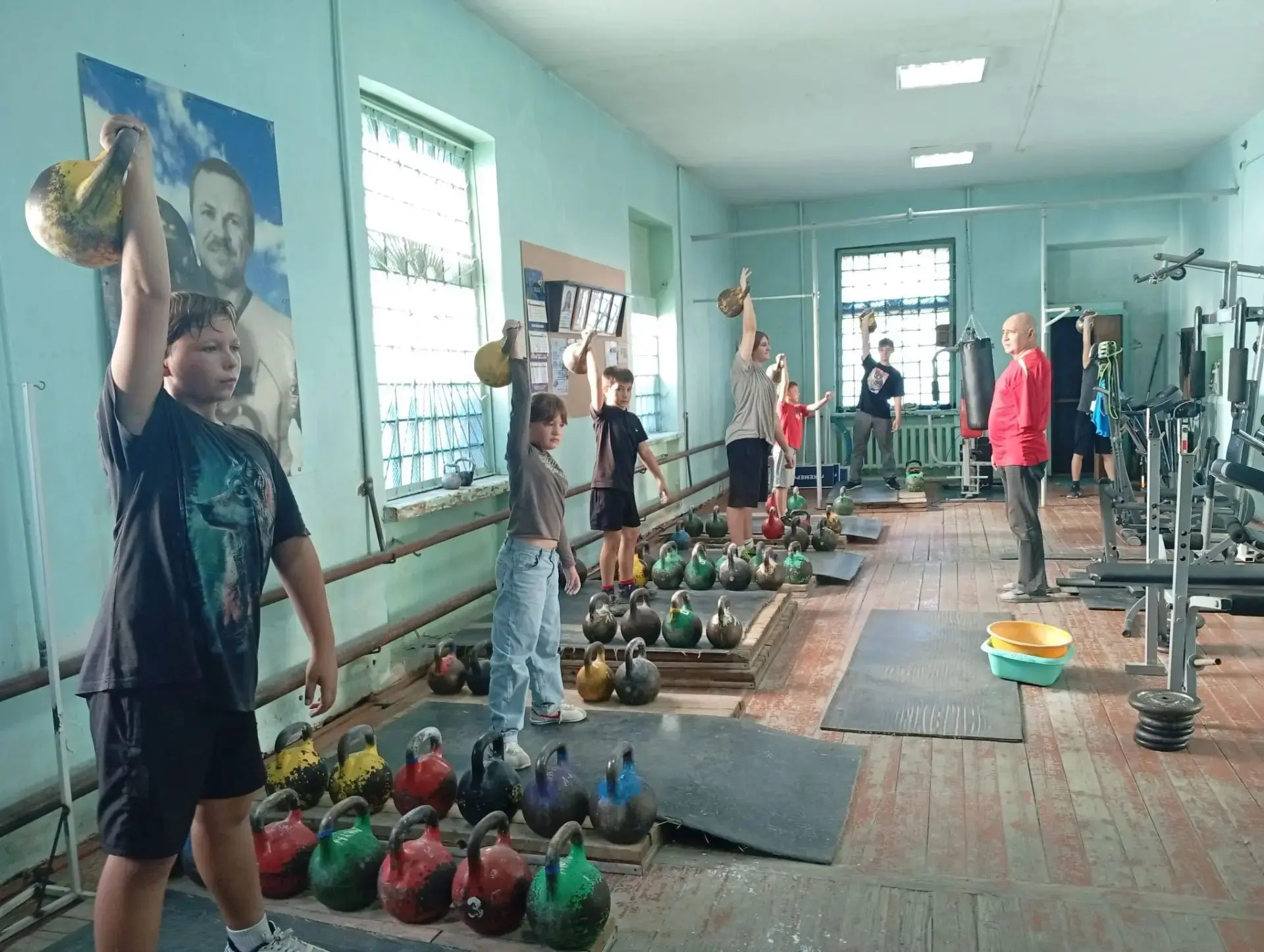 На отделении гиревого спорта кипит работа! У тренера‑преподавателя Ахметзянова Азата Ра...