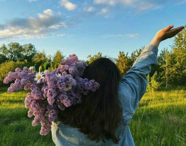 Наследственность, окружение, случайность — вот три вещи, управляющие нашей судьбой.

— Рюноскэ Акута