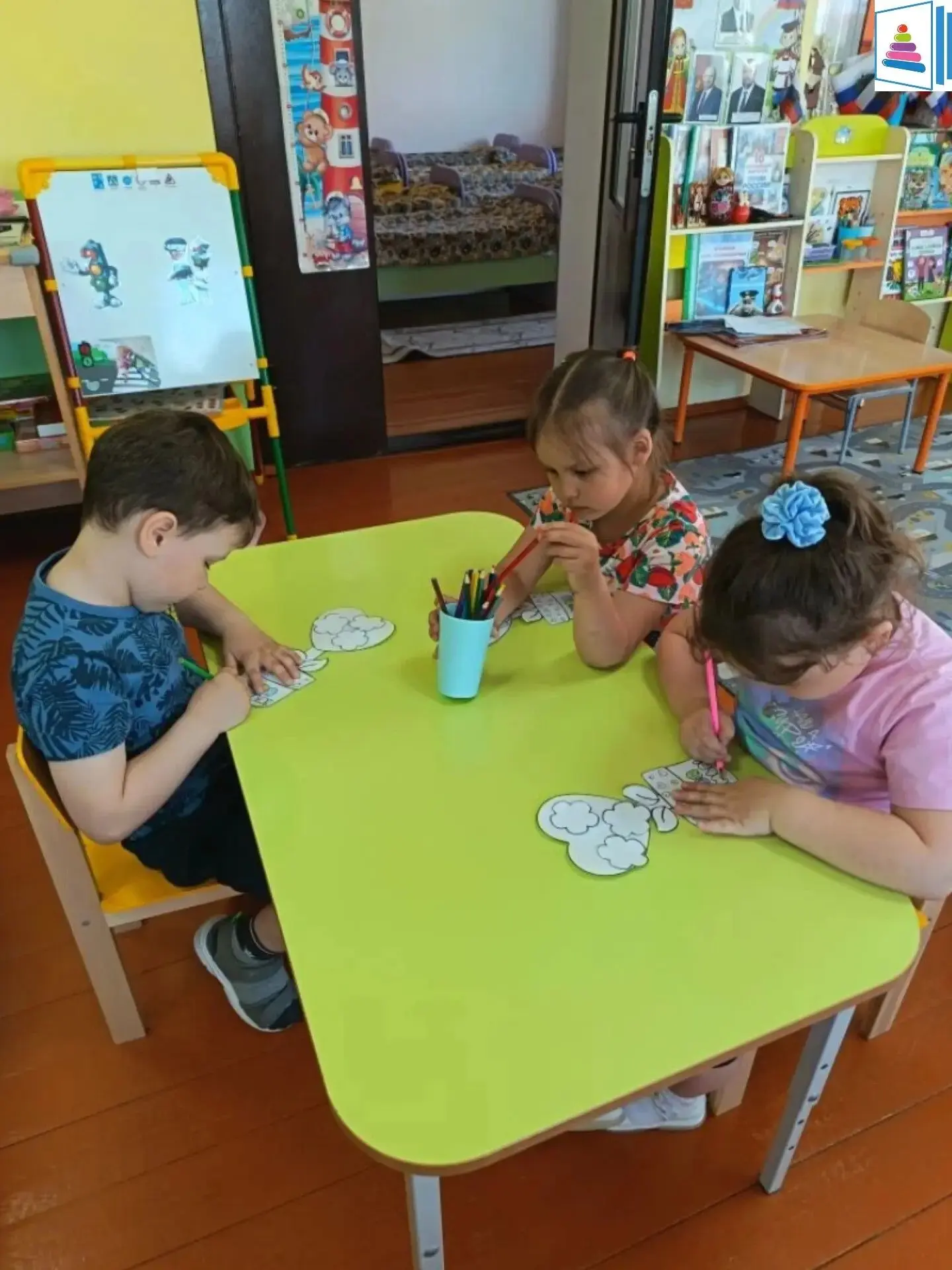 👨‍👩‍👧‍👦 Что может быть важнее семьи?