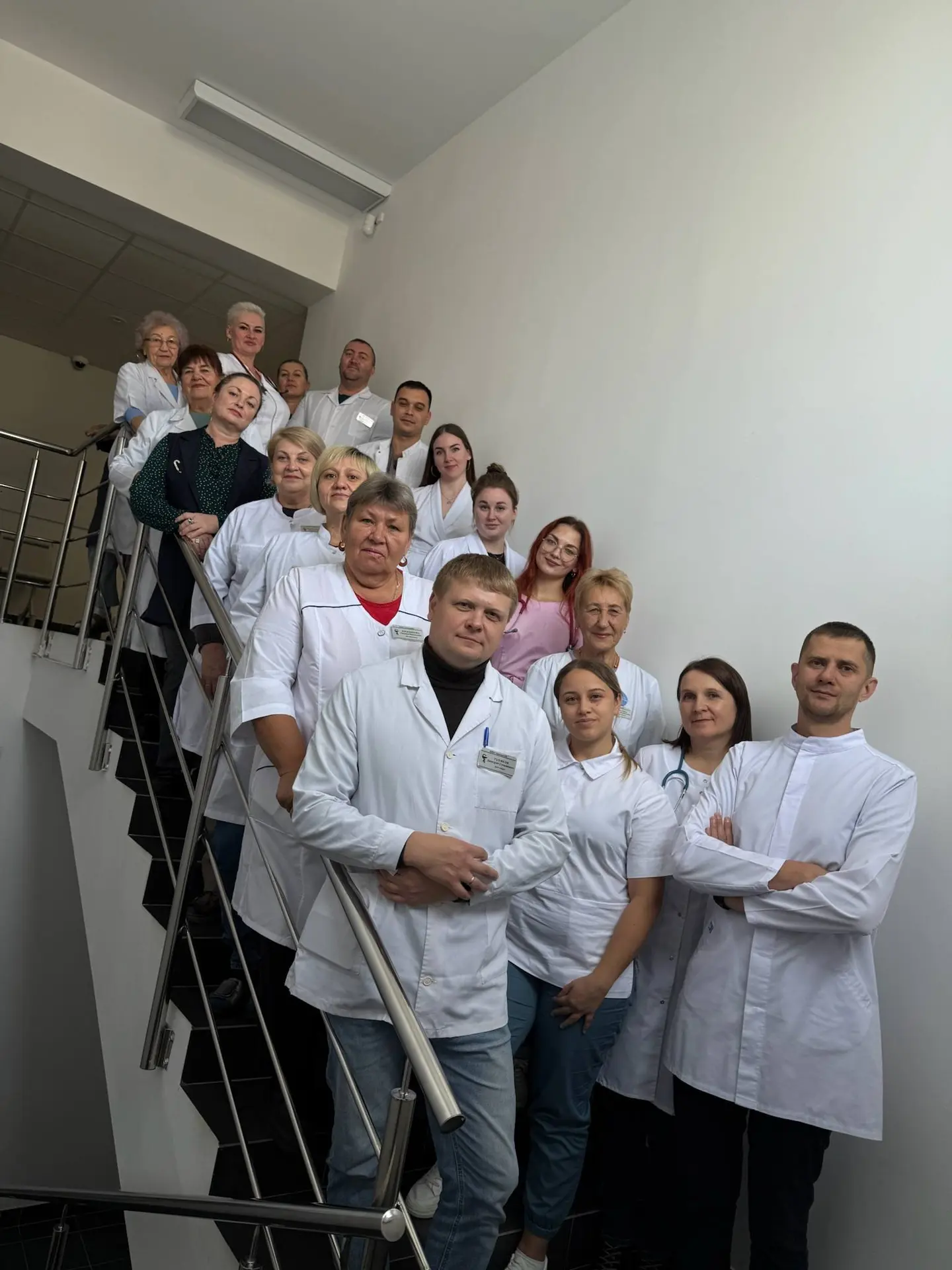 С Днём медицинского работника, коллеги!

Спасибо вам за то, что встаёте ночью на вызов, что находите