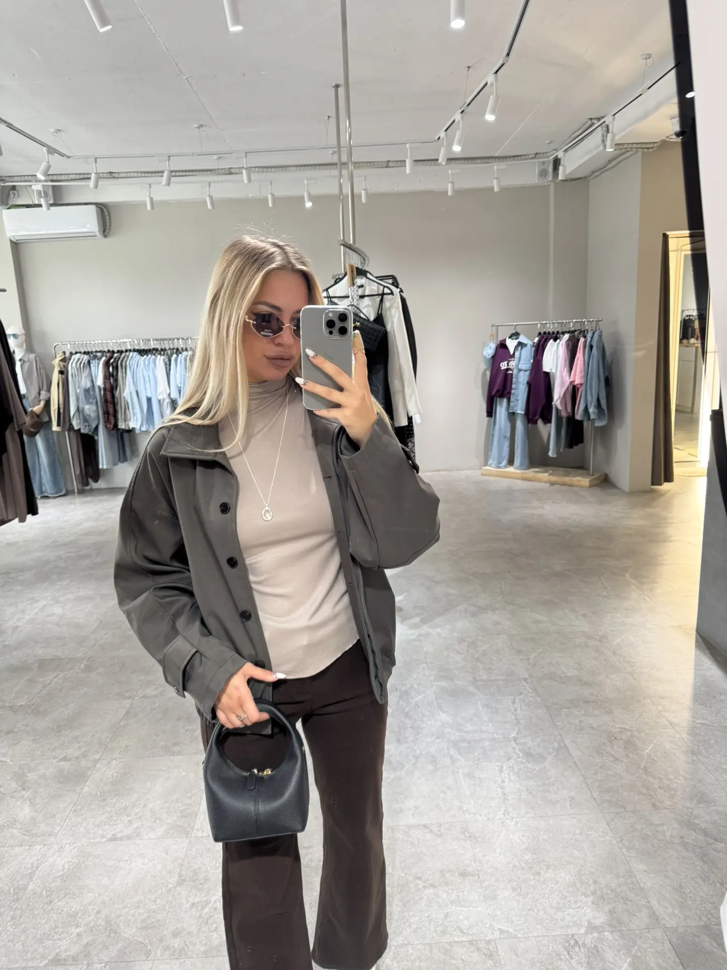 Девушки , Доброе утро💞 Как спалось? У нас с самого утра настроение делиться прекрасным...
