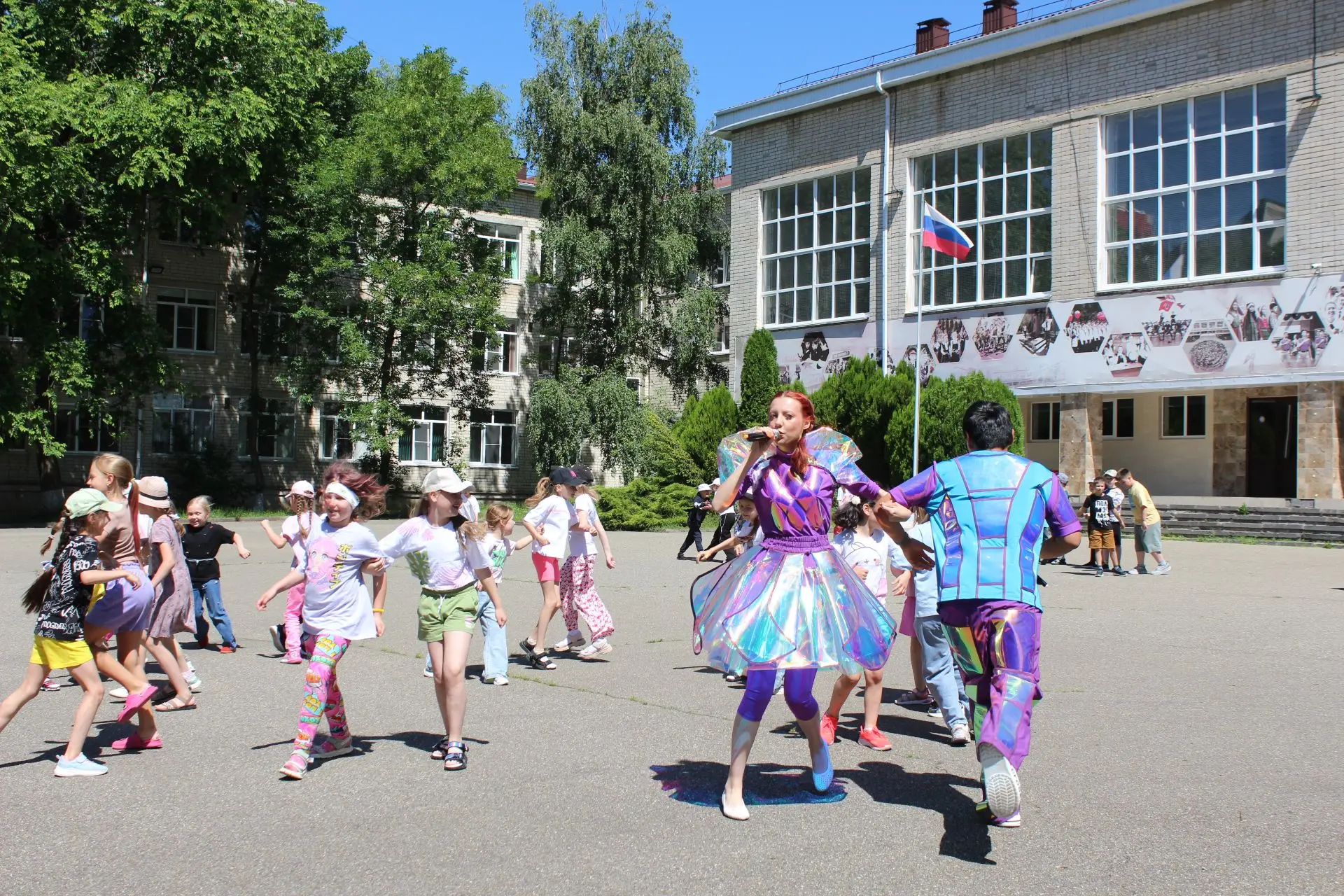 🎉В завершение смены в пришкольном лагере "Ромашка" прошло игровое мероприятие.
Ребята с удовольстви