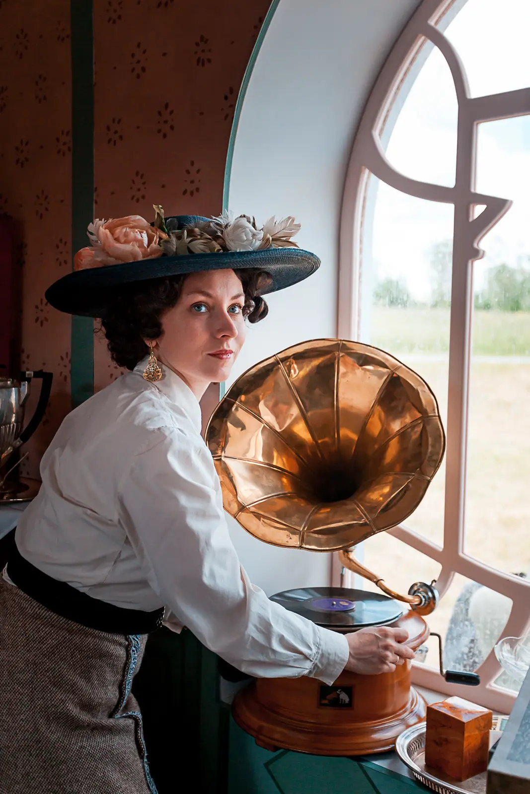 Погода не помеха: расписание активностей на сегодня! 

✨Фестиваль «Времена и Эпохи» проходит в локац