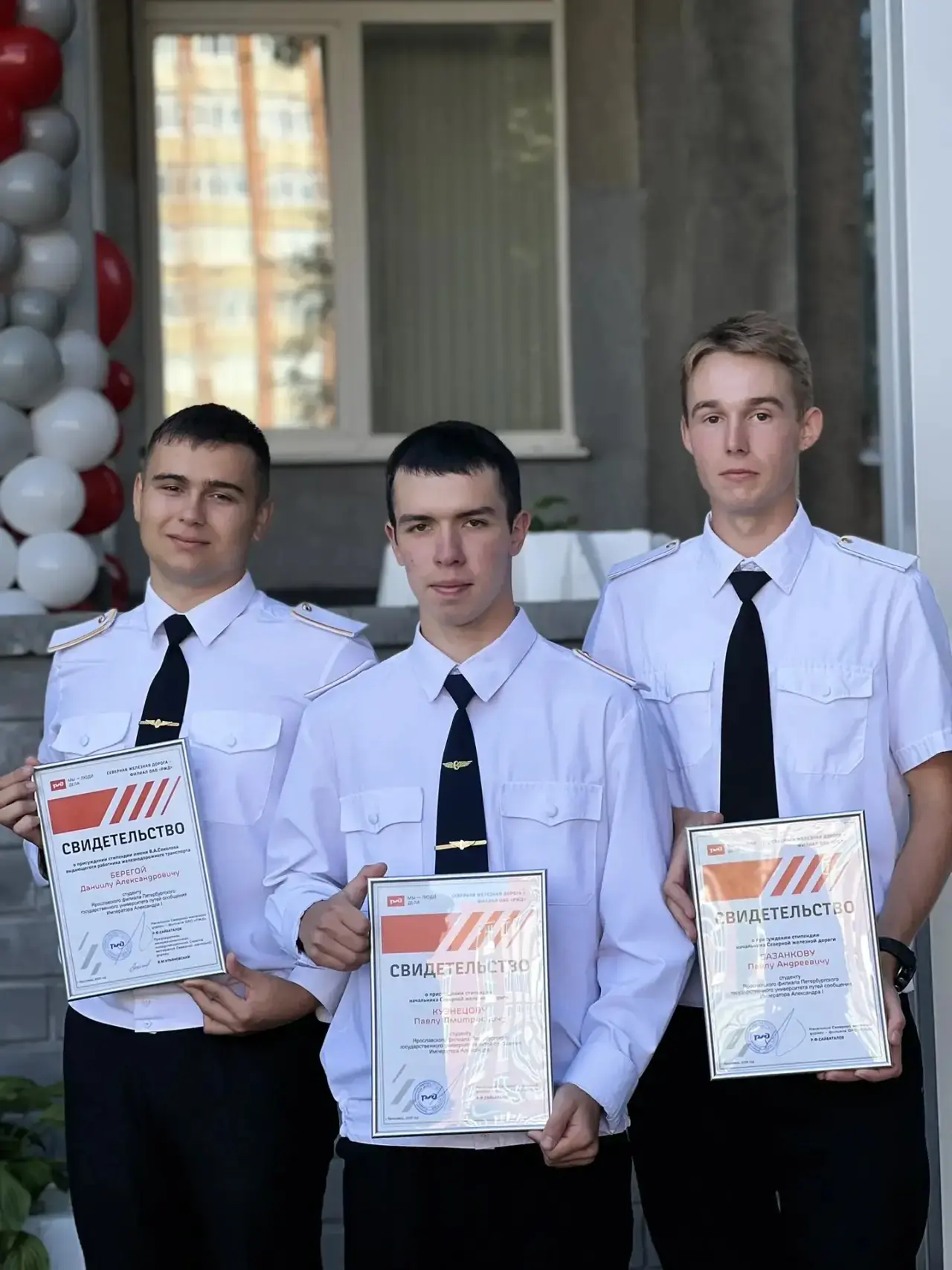 🍁 Сегодня, 1 сентября, в Ярославском филиале ПГУПС состоялась торжественная линейка, п...
